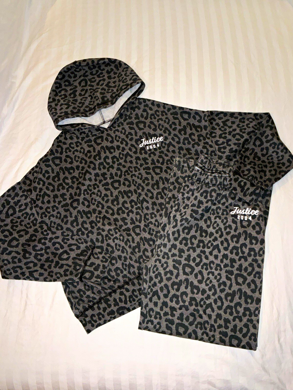 Justice Girls XL-PLUS (16P/18P) Gray Leopard Print Fleece Hoodie & Pants Set