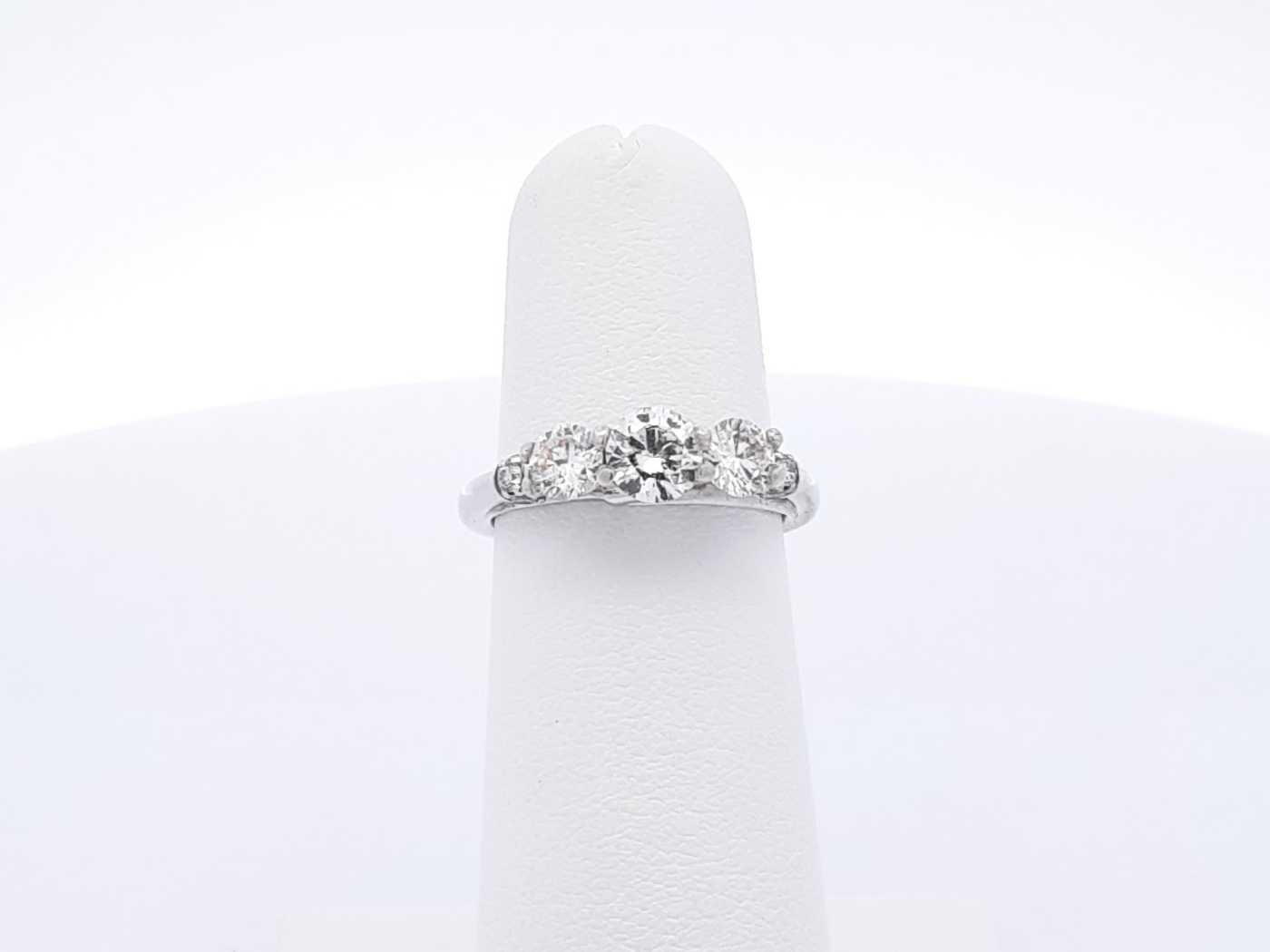 0.94 Cttw Diamond 14k White Gold Ring & Gsi Cert 3.3 Grams Size 5 Fw0625rxzdu