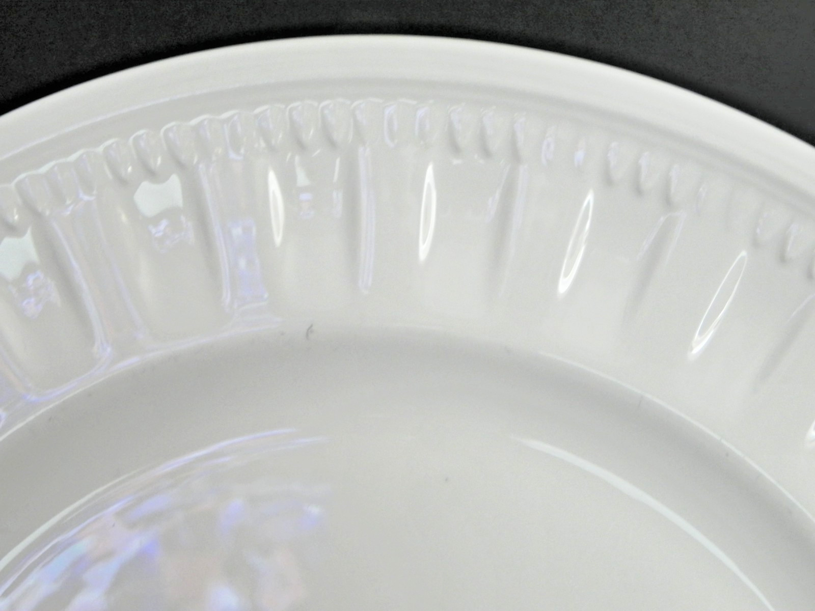 Wedgwood Colosseum Bicentenary Celebration Bread Plate(s) - 7” – White Bone Wedgwood Colosseum Bicentenary Celebration Bread Plate(s) - 7” – White Bone