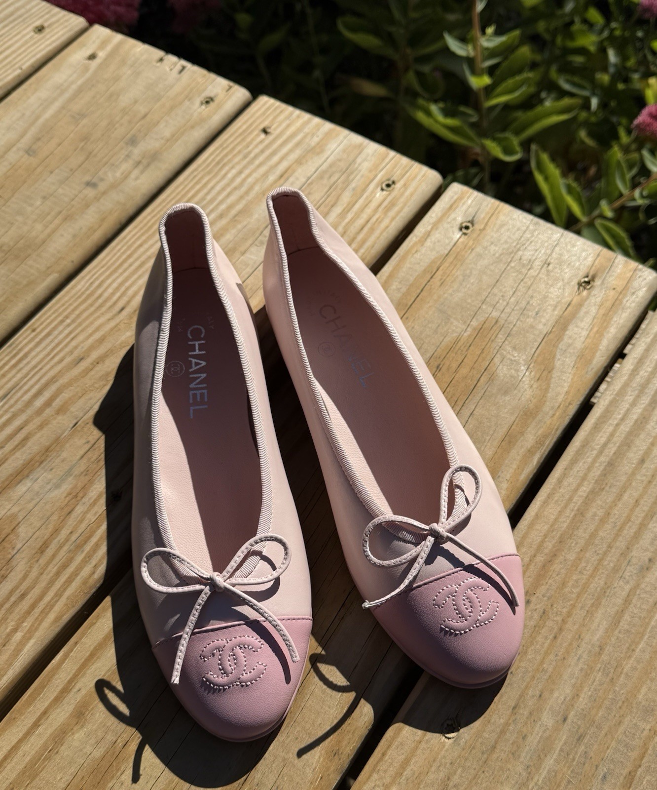 CHANEL Pink Black Leather Ballet Flats with Cap Toe Logo Bow Women Size 40EU/US9