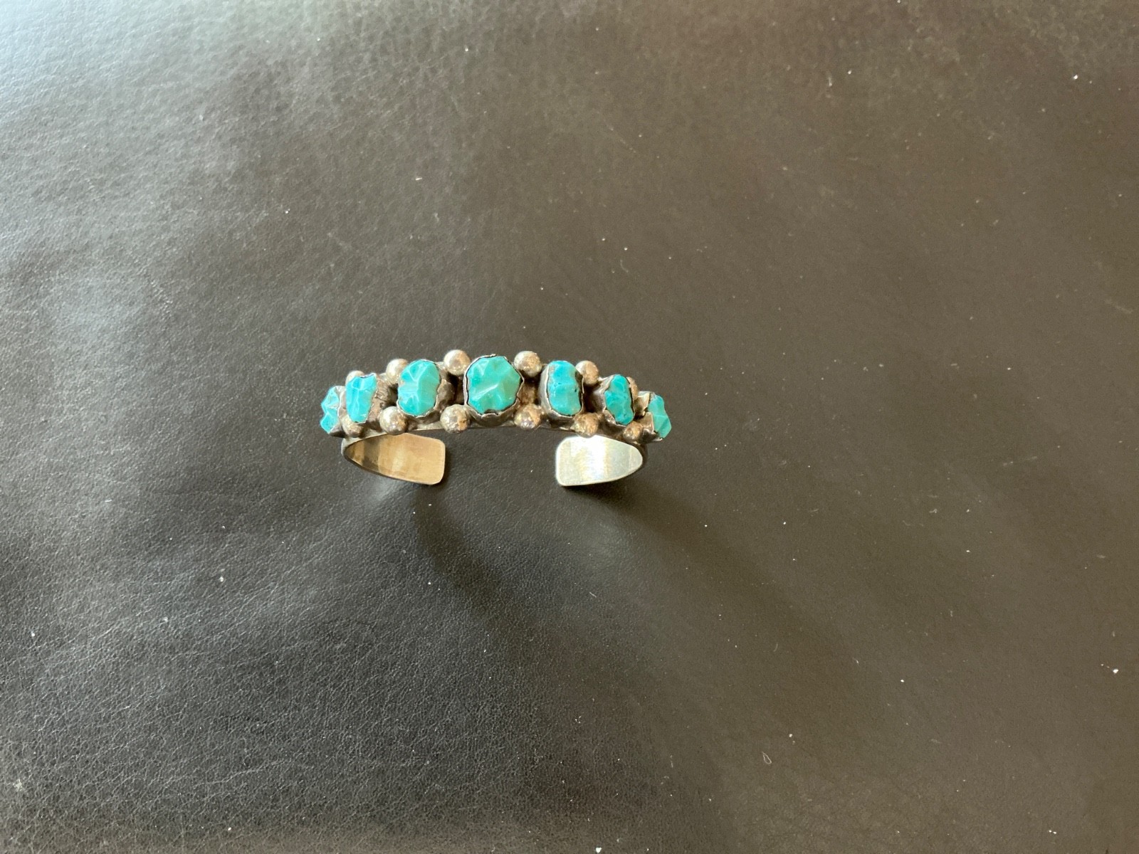 Zuni Shaped-Turquoise Row Vintage Sterling Silver Cuff Bracelet Vintage Zuni Shaped-Turquoise Row Vintage Sterling Silver Cuff Bracelet Vintage