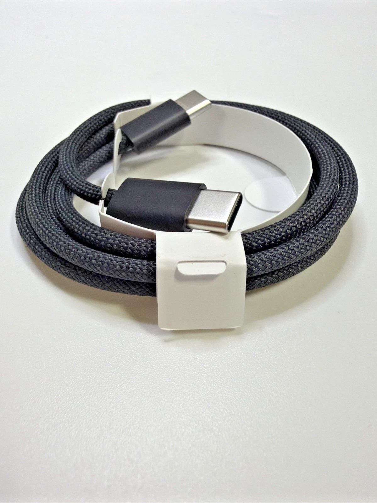 Lot of 100 New OEM Apple 60W 1M Braided USB-C to USB-C Charging Cable A2795Black Lot of 100 New OEM Apple 60W 1M Braided USB-C to USB-C Charging Cable A2795Black
