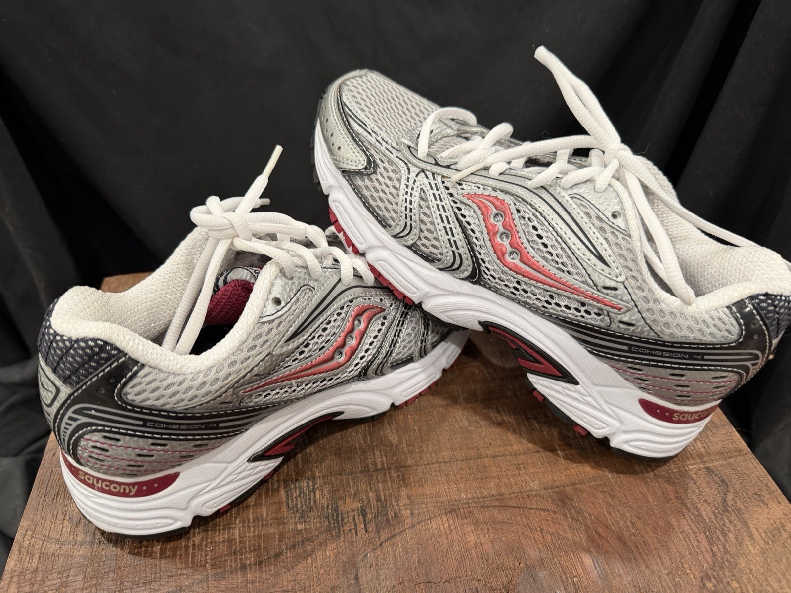 New Saucony Grid Cohesion 4 Women’s 7 Silver/Black/Magenta SHARP