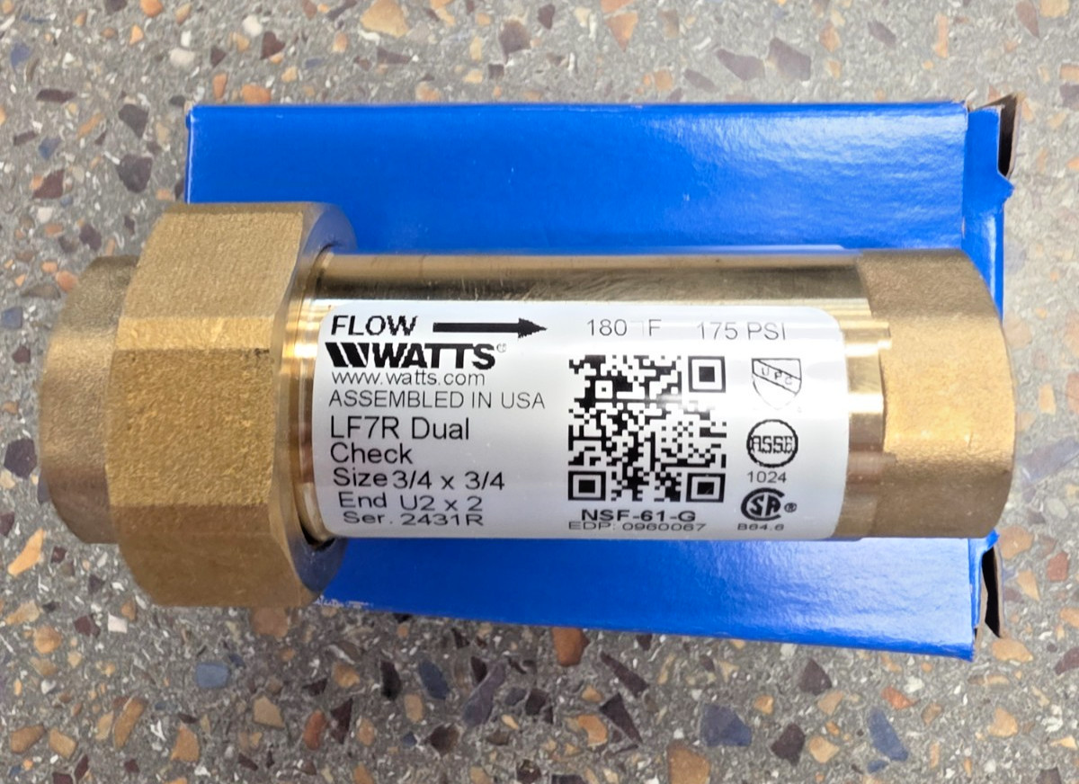 **NEW** WATTS Dual, Check Valve Brass 3/4” LF7RU2-2 **NEW** WATTS Dual, Check Valve Brass 3/4” LF7RU2-2