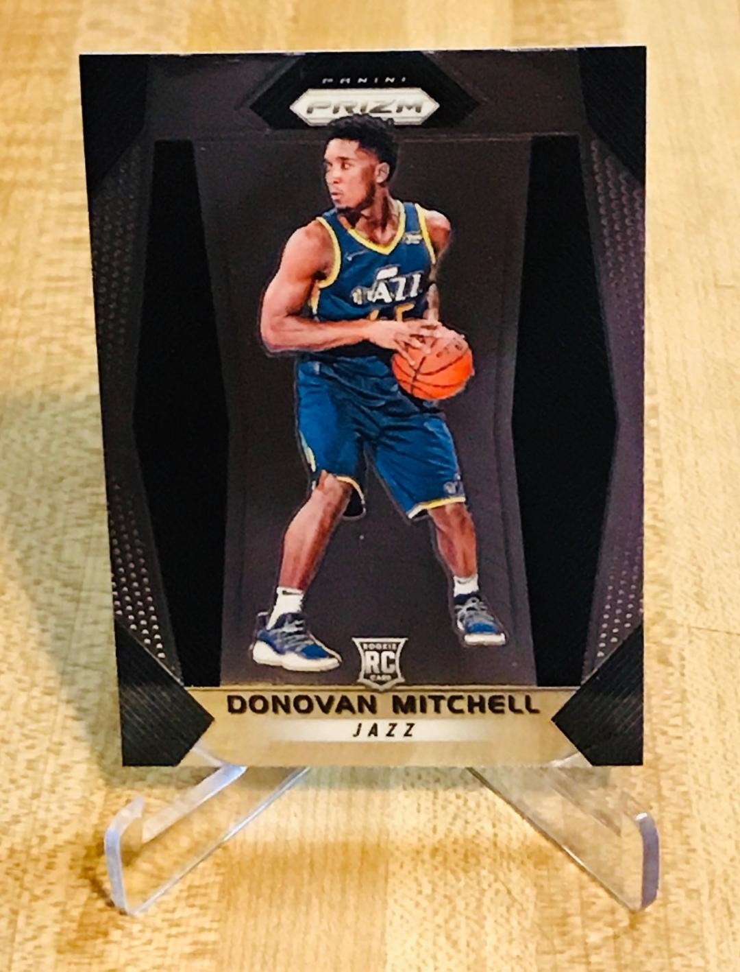 2017-18 Panini Prizm Donovan Mitchell Rookie Card #117 RC Utah Jazz Cavs Raw NBA 2017-18 Panini Prizm Donovan Mitchell Rookie Card #117 RC Utah Jazz Cavs Raw NBA
