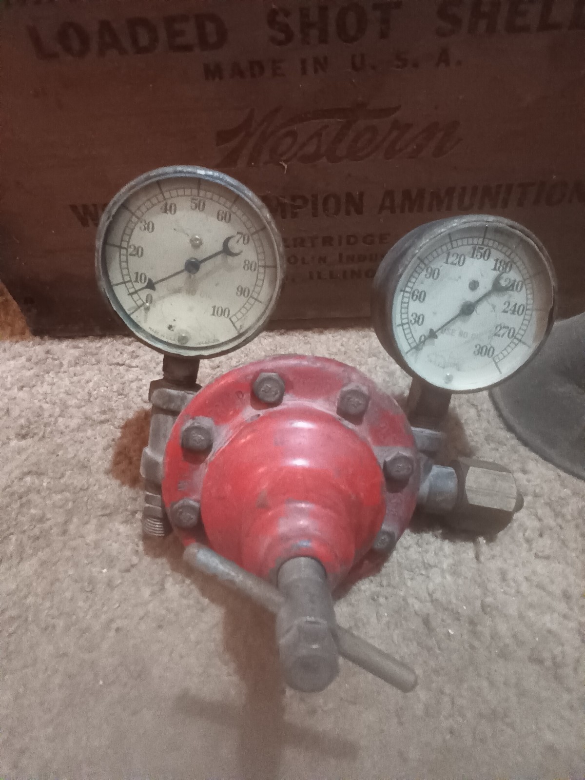Vintage Smith Welding Equipment Gas Regulator w/ Smith\'s Gauges Vintage Smith Welding Equipment Gas Regulator w/ Smith\'s Gauges