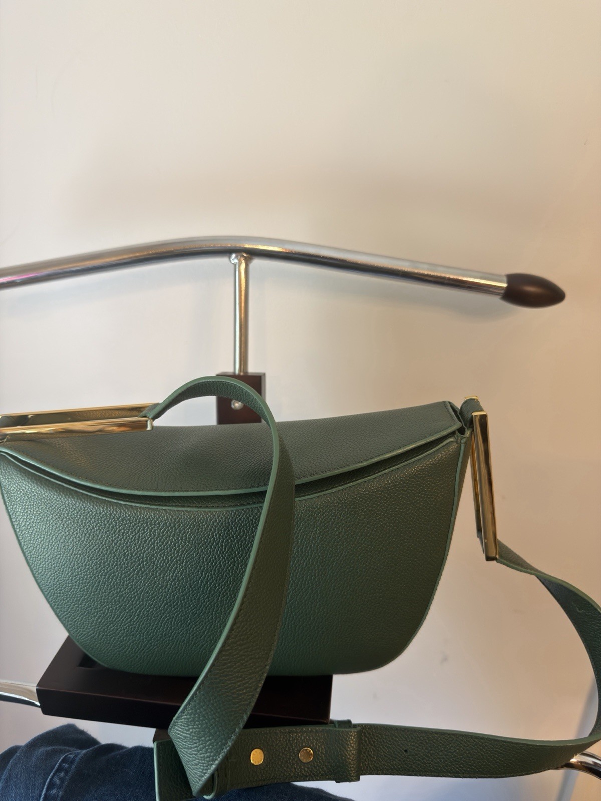 Demellier Bergen Box Shoulder Bag Purse Leather In Green Demellier Bergen Box Shoulder Bag Purse Leather In Green