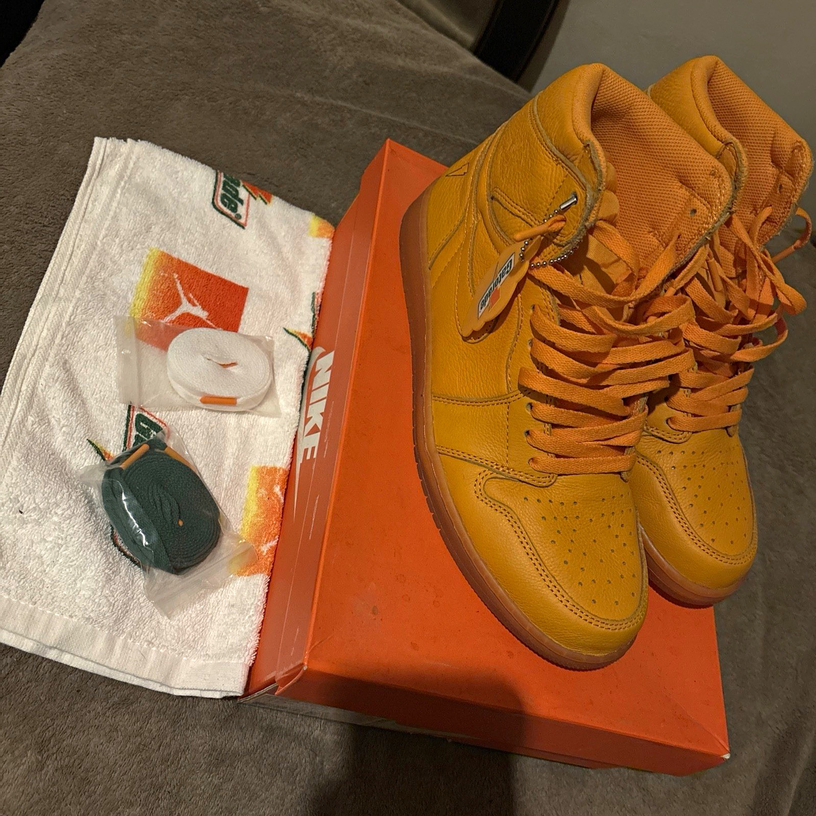 Jordan Air Jordan 1 Retro High OG Gatorade Orange Peel AJ5997-880