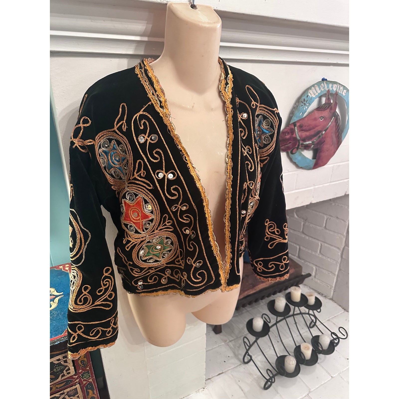 OUTSTANDING VINTAGE 60\'s VELVET FOLK JACKET MIRRORS, METALLIC EMBROIDERY OUTSTANDING VINTAGE 60\'s VELVET FOLK JACKET MIRRORS, METALLIC EMBROIDERY