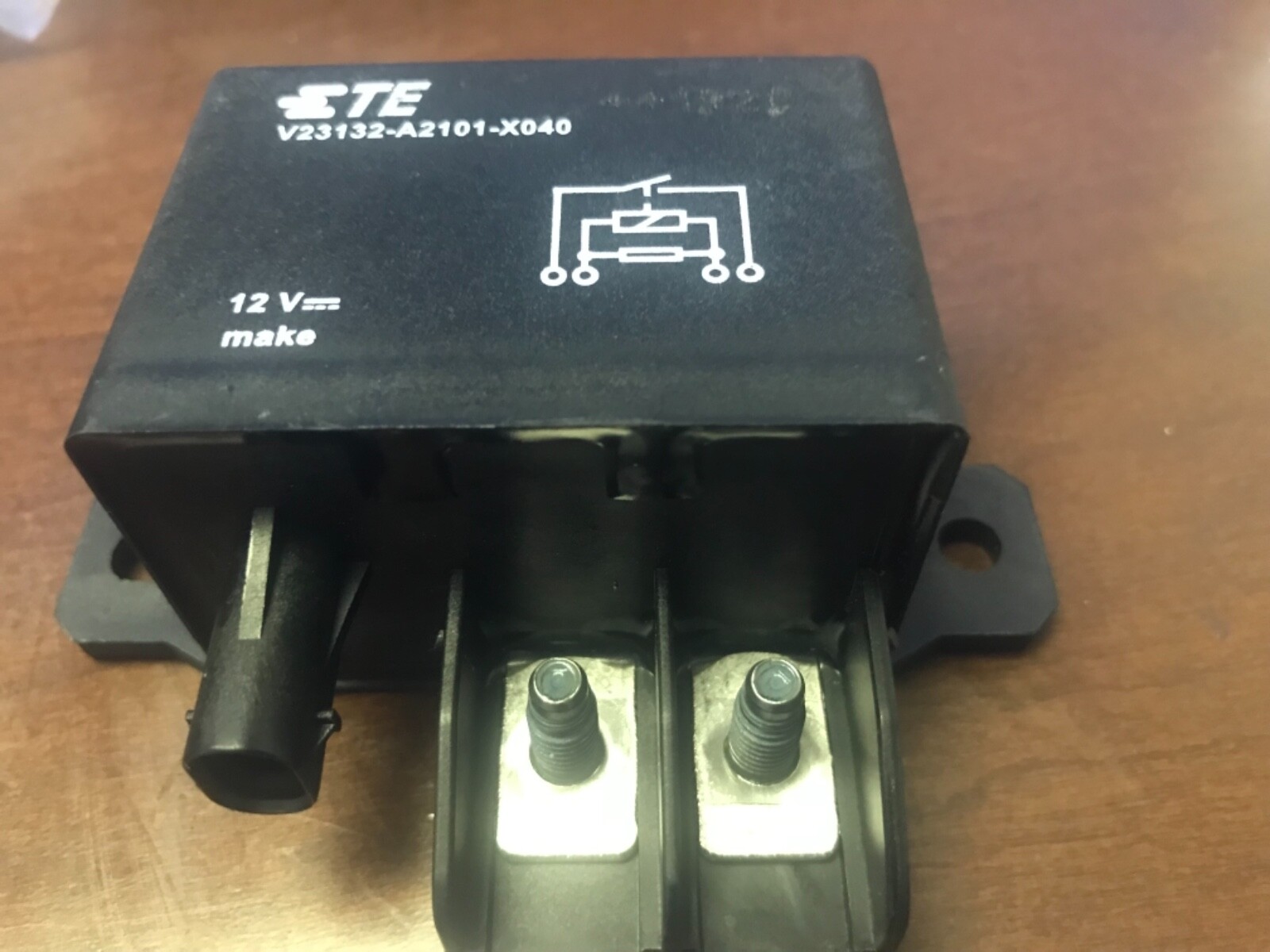 (4 RELAYS) NEW TE HIGH CURRENT RELAY 12 VOLT V23132-A2101-X040 (4 RELAYS) NEW TE HIGH CURRENT RELAY 12 VOLT V23132-A2101-X040