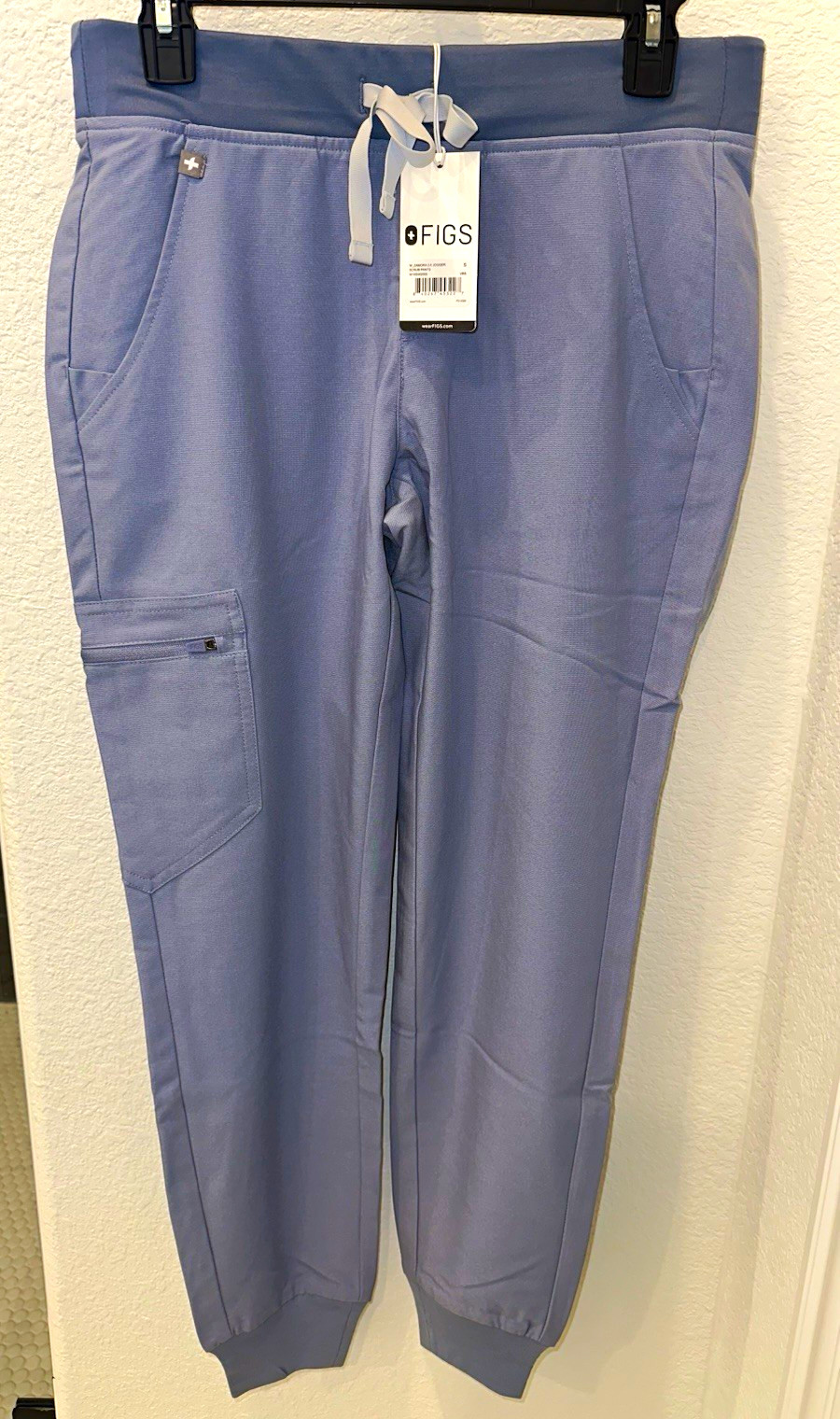 FIGS Zamora 2.0 Jogger Scrub Pant, Vapor Blue, Women’s Size Small, NWT FIGS Zamora 2.0 Jogger Scrub Pant, Vapor Blue, Women’s Size Small, NWT