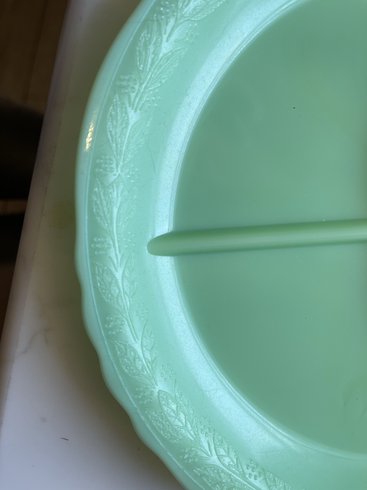 Mckee jadeite uranium divided grill dinner plates set of 8