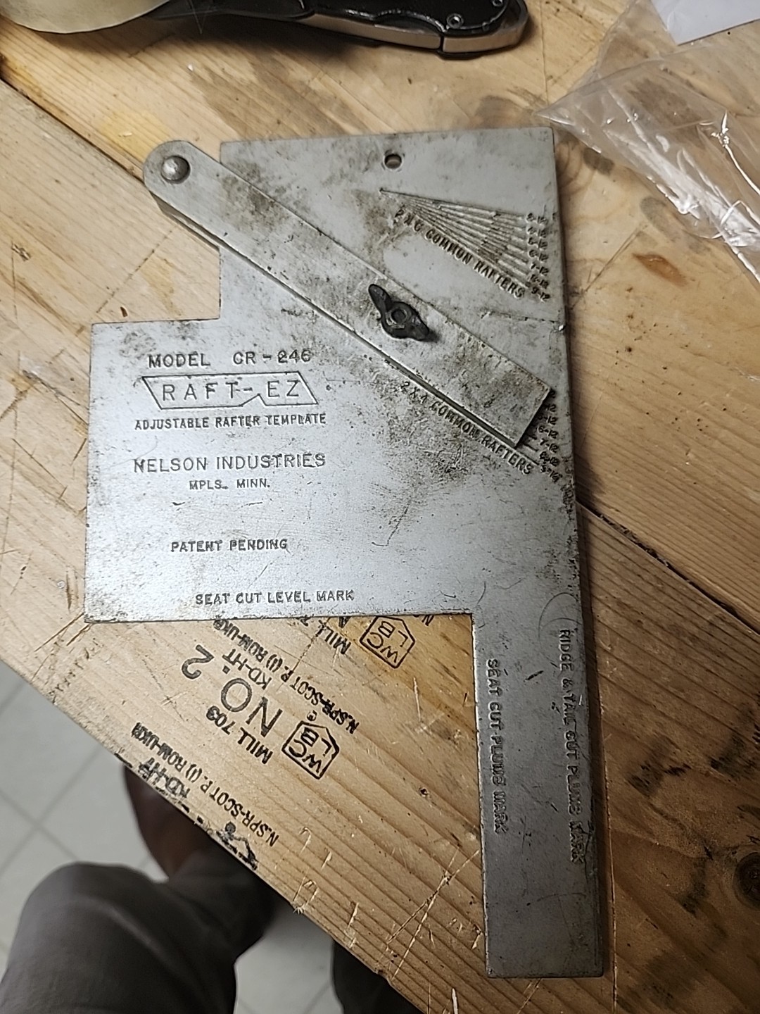 Nelson Industries Raft-ez Model Cr-256 Adjustable Rafter Template Nelson Industries Raft-ez Model Cr-256 Adjustable Rafter Template