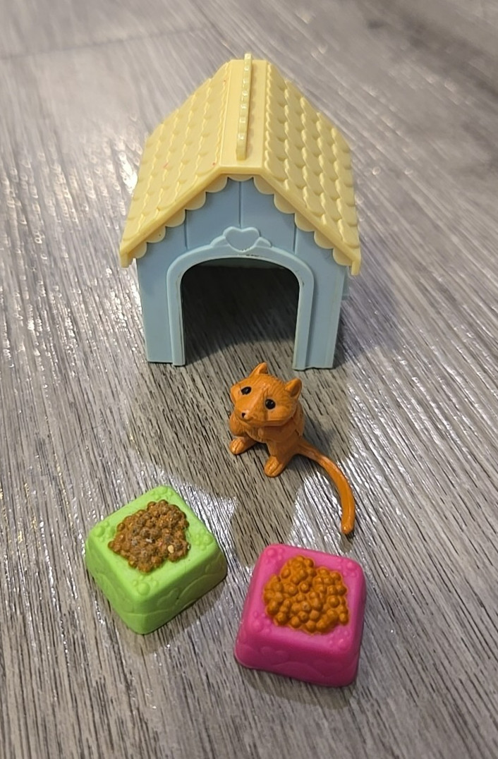 Vintage 1990’s Littlest Pet Shop Jogging Sitting Gerbil Kenner LPS 2 FOOD HOUSE Vintage 1990’s Littlest Pet Shop Jogging Sitting Gerbil Kenner LPS 2 FOOD HOUSE