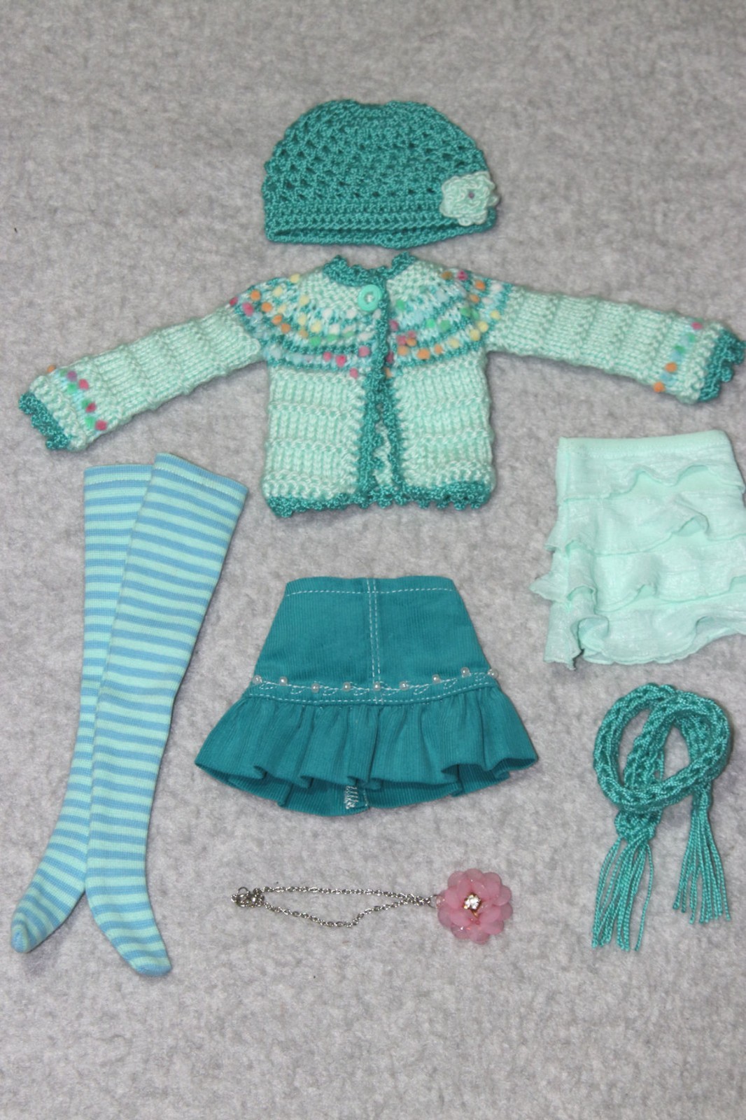 7-PC. OUTFIT for 17-18