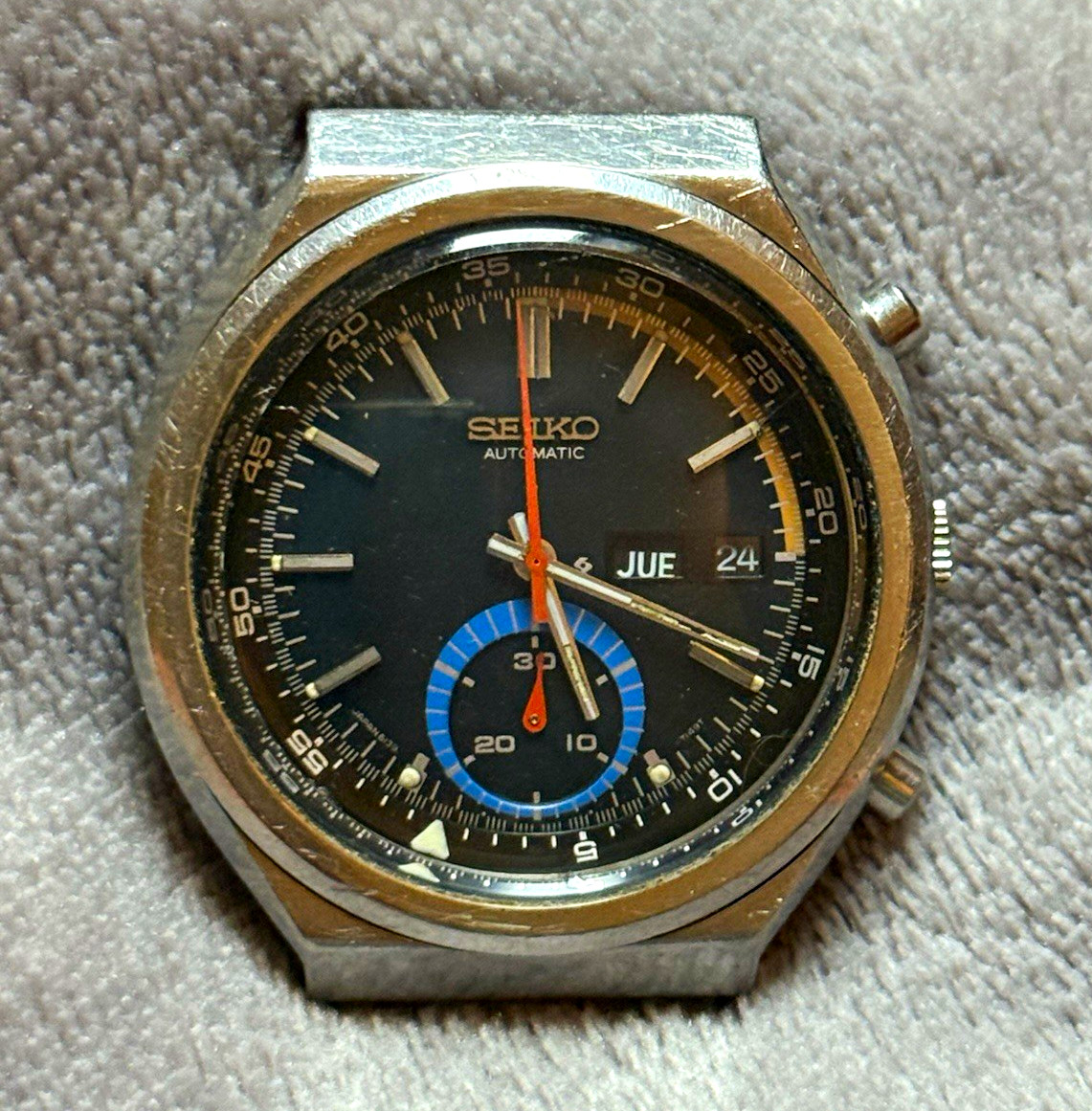 Seiko 6139-7069 Automatic Chronograph 40mm Watch Day/Date Running Description