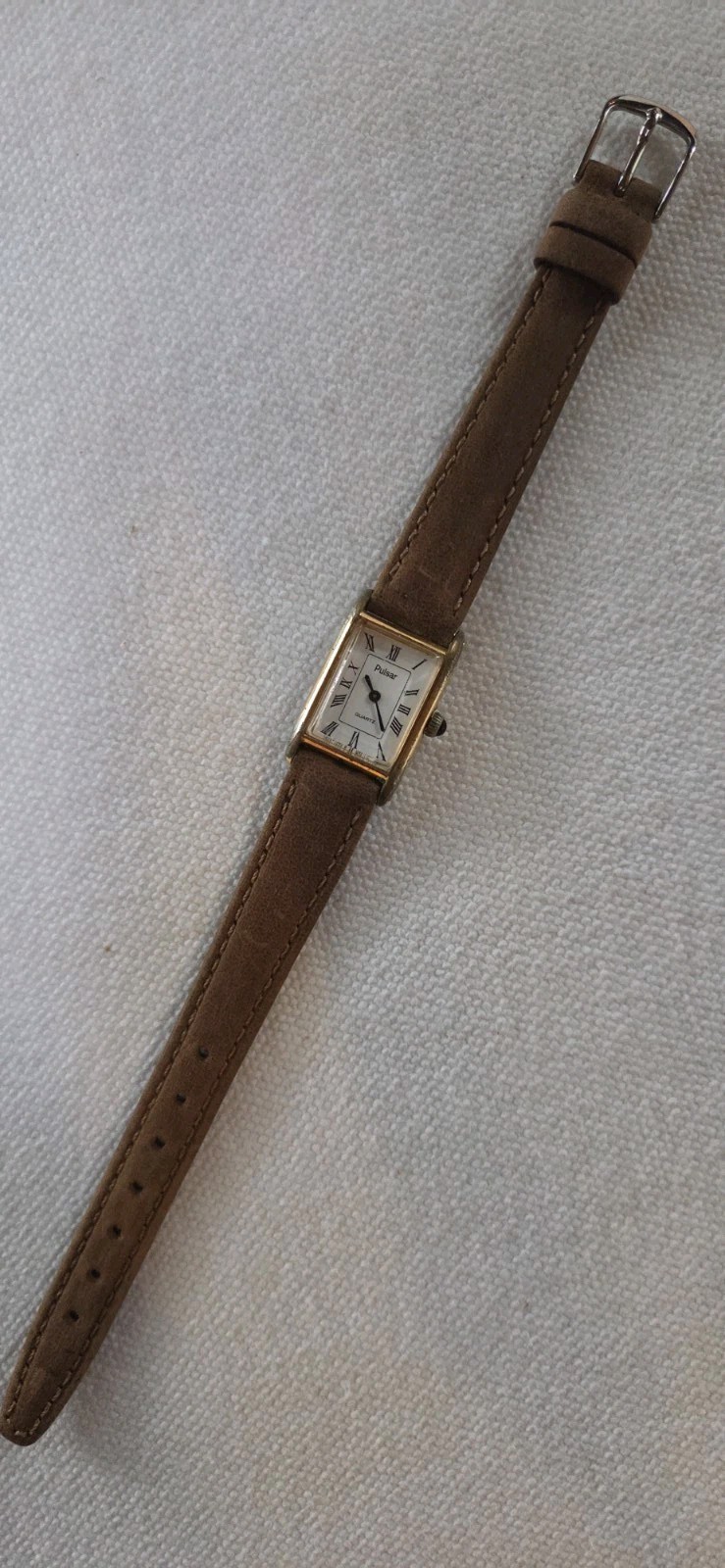 Vtg Pulsar By Seiko V232-5840 Women\'s Roman Numeral Tank Style Rectangle Gold 