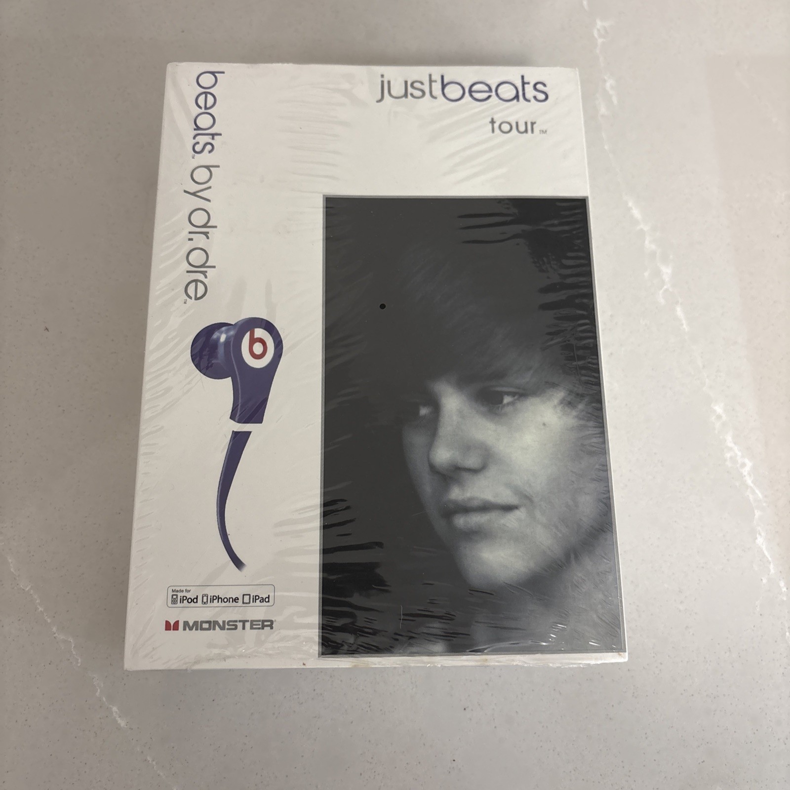 Beats by Dr.Dre Justbeats Tour Earphones Justin Bieber Edition Purple NEW SEALED Beats by Dr.Dre Justbeats Tour Earphones Justin Bieber Edition Purple NEW SEALED