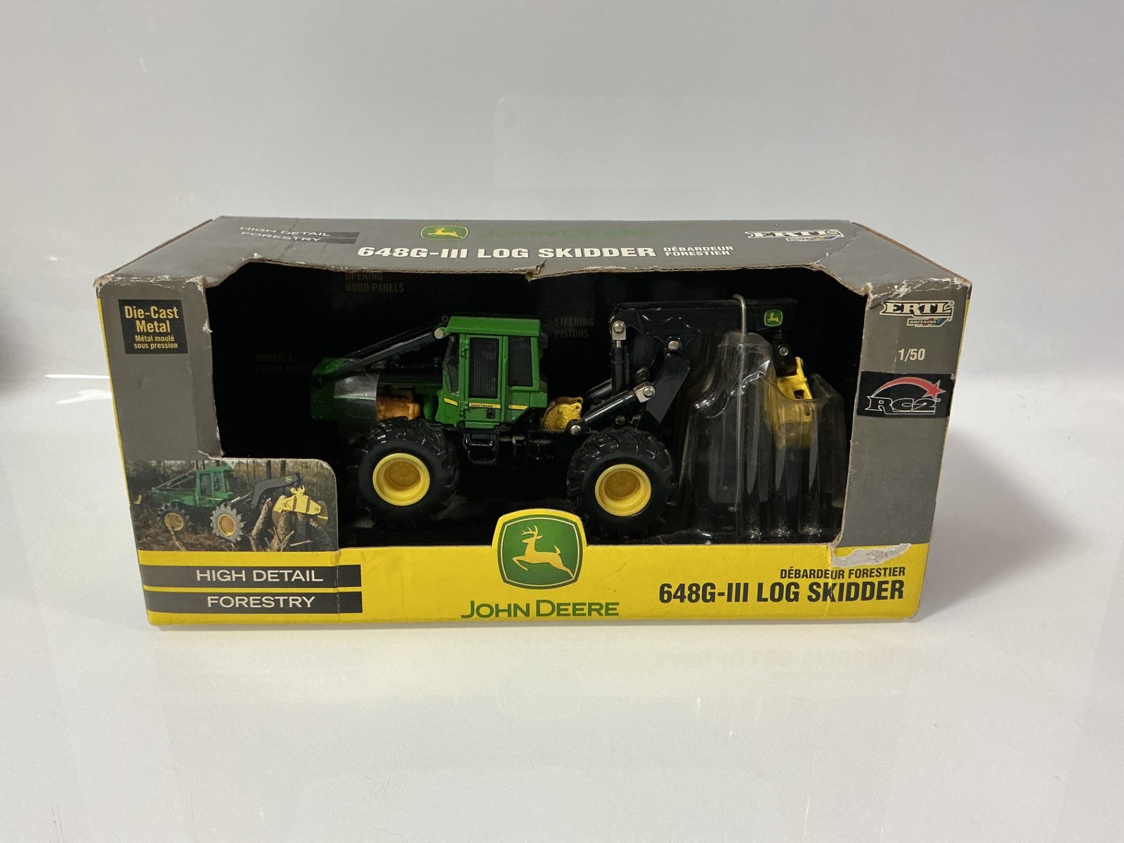 1:50 ERTL RC2 JOHN DEERE 648G 3 LOG SKITTER #15817–1 HD