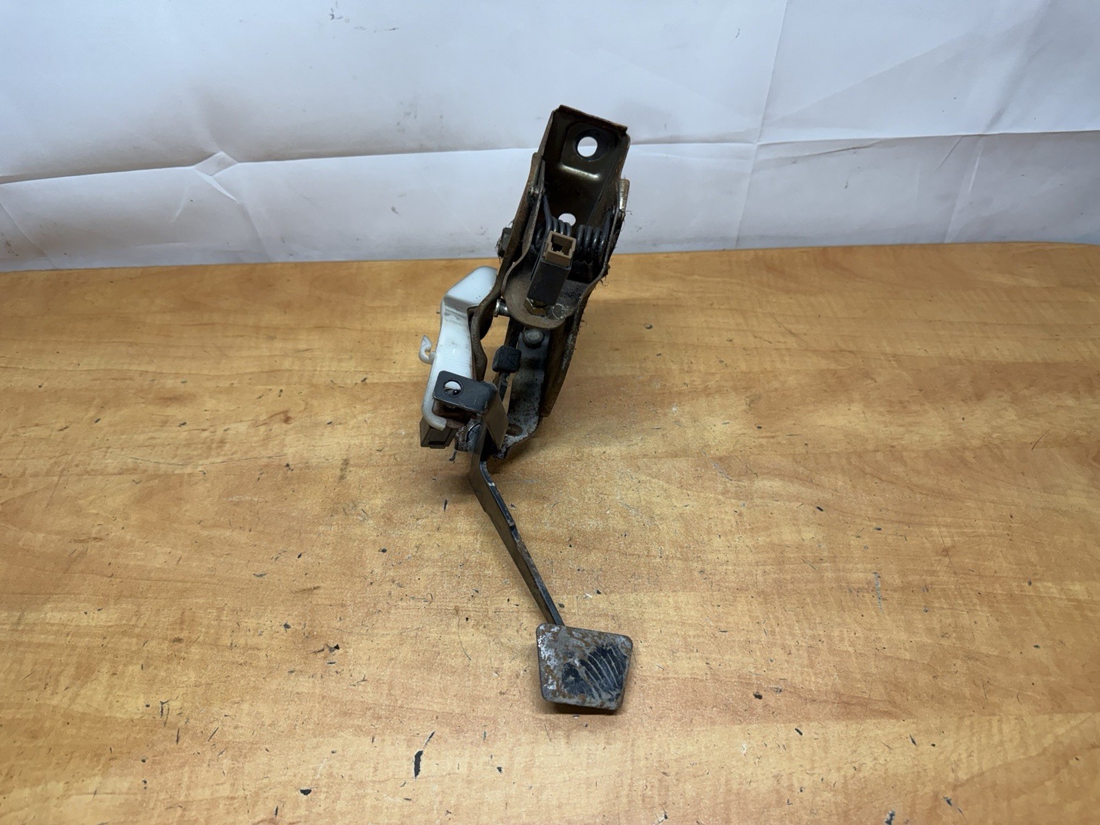 89-94 Nissan 240sx S13 OEM MT Manual Trans Clutch Pedal 89-94 Nissan 240sx S13 OEM MT Manual Trans Clutch Pedal