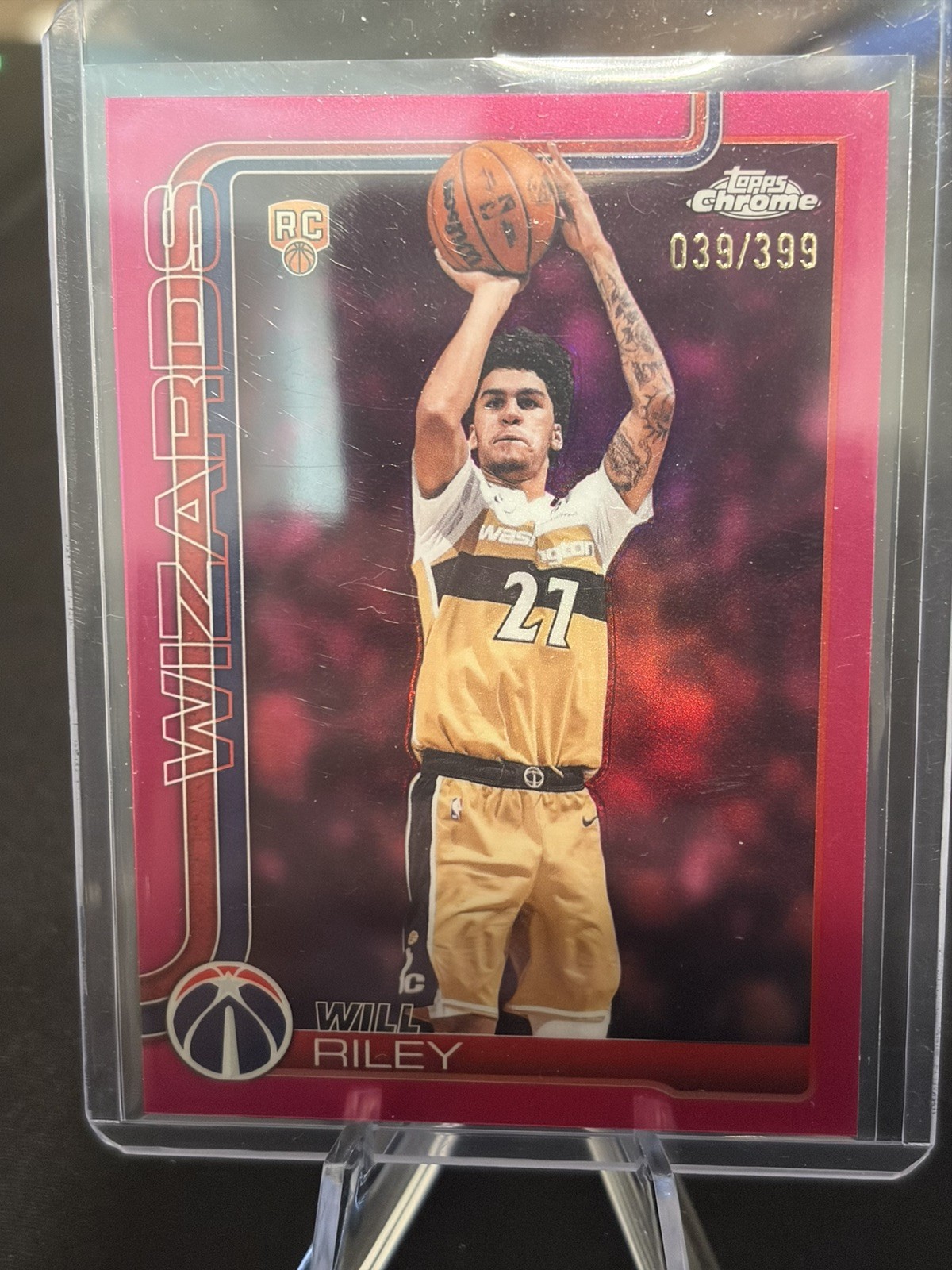 2025-26 Chrome Update RC Will Riley RC Magenta Refractor 39/399 2025-26 Chrome Update RC Will Riley RC Magenta Refractor 39/399