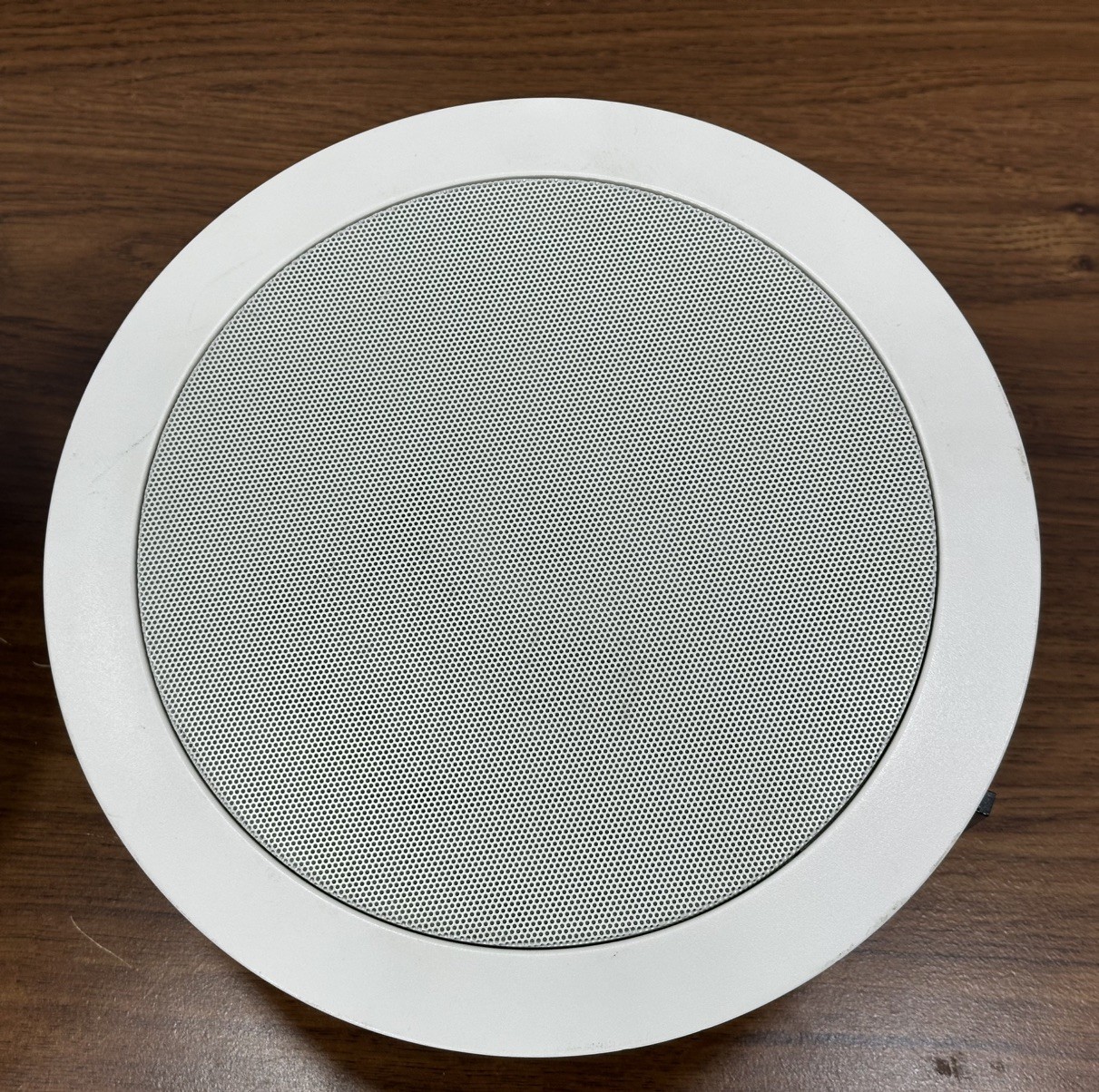 SpeakerCraft AIM7 Two Pivoting in-Ceiling Speakers SpeakerCraft AIM7 Two Pivoting in-Ceiling Speakers