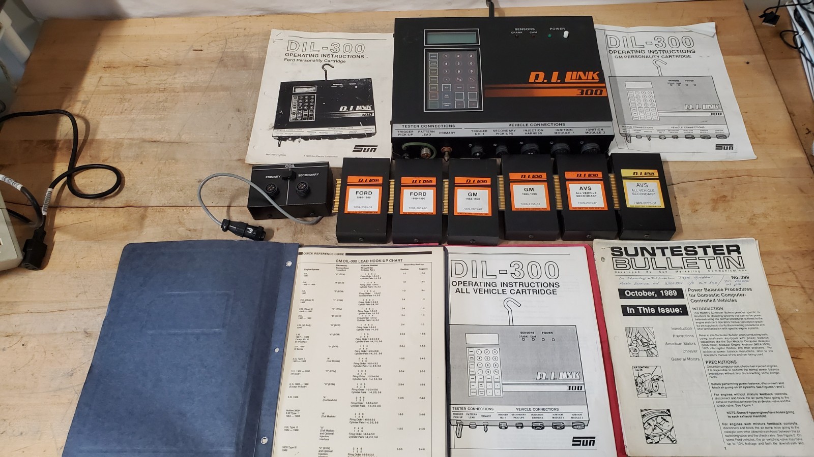 Sun Suntester DIL-300 D.I. LINK 300 Car Tester w/ Ford, GM, AVS Mods & Cables Sun Suntester DIL-300 D.I. LINK 300 Car Tester w/ Ford, GM, AVS Mods & Cables