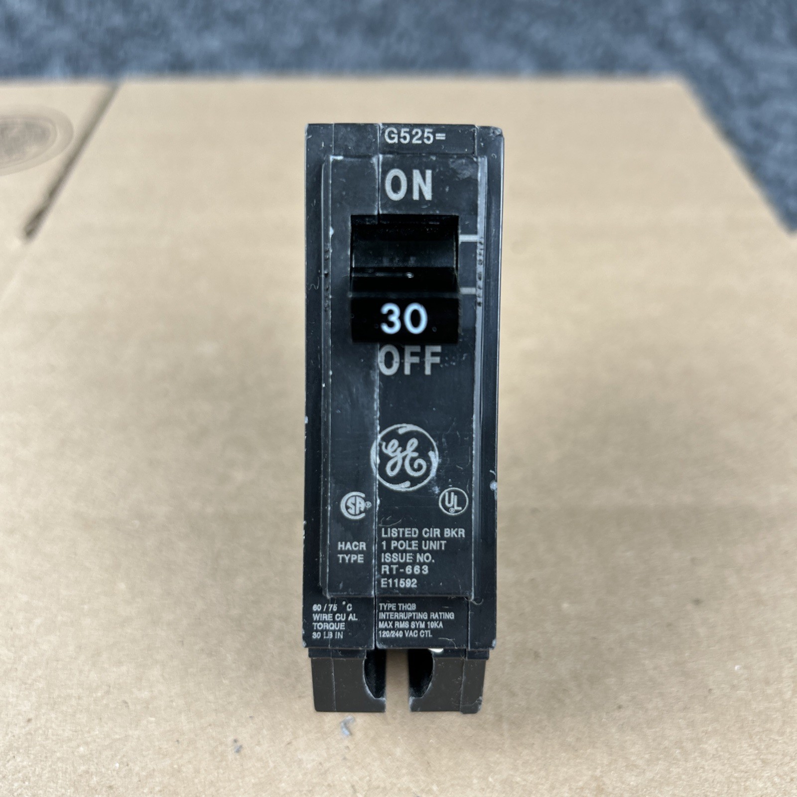 GE THQB1130, 30 Amp, 120 Volt, 1 Pole, Bolt On, Circuit Breaker GE THQB1130, 30 Amp, 120 Volt, 1 Pole, Bolt On, Circuit Breaker