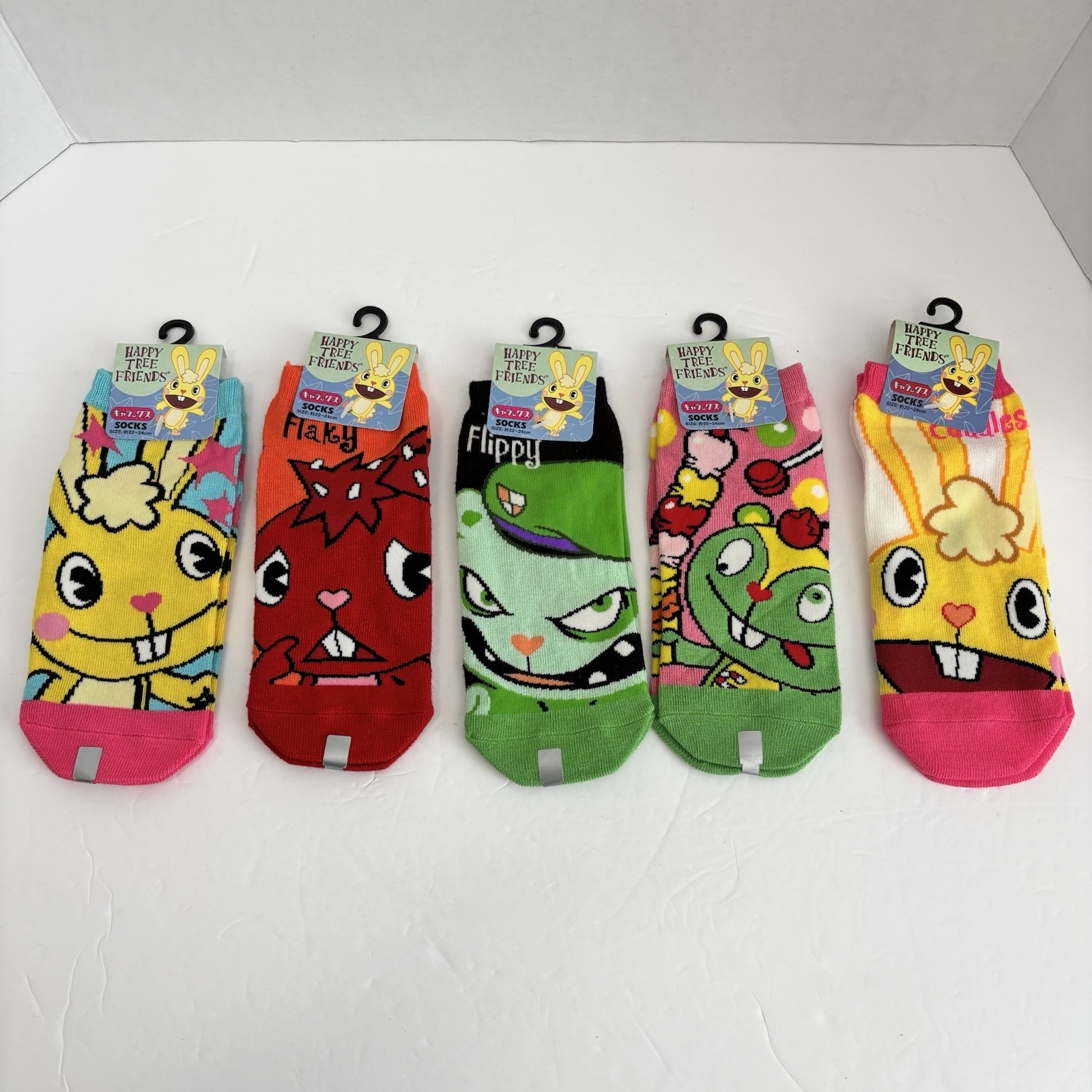 5 NEW Happy Tree Friends 2011-12 Socks 22-24cm Cuddles Giggles Flippy Flaky Lot 5 NEW Happy Tree Friends 2011-12 Socks 22-24cm Cuddles Giggles Flippy Flaky Lot