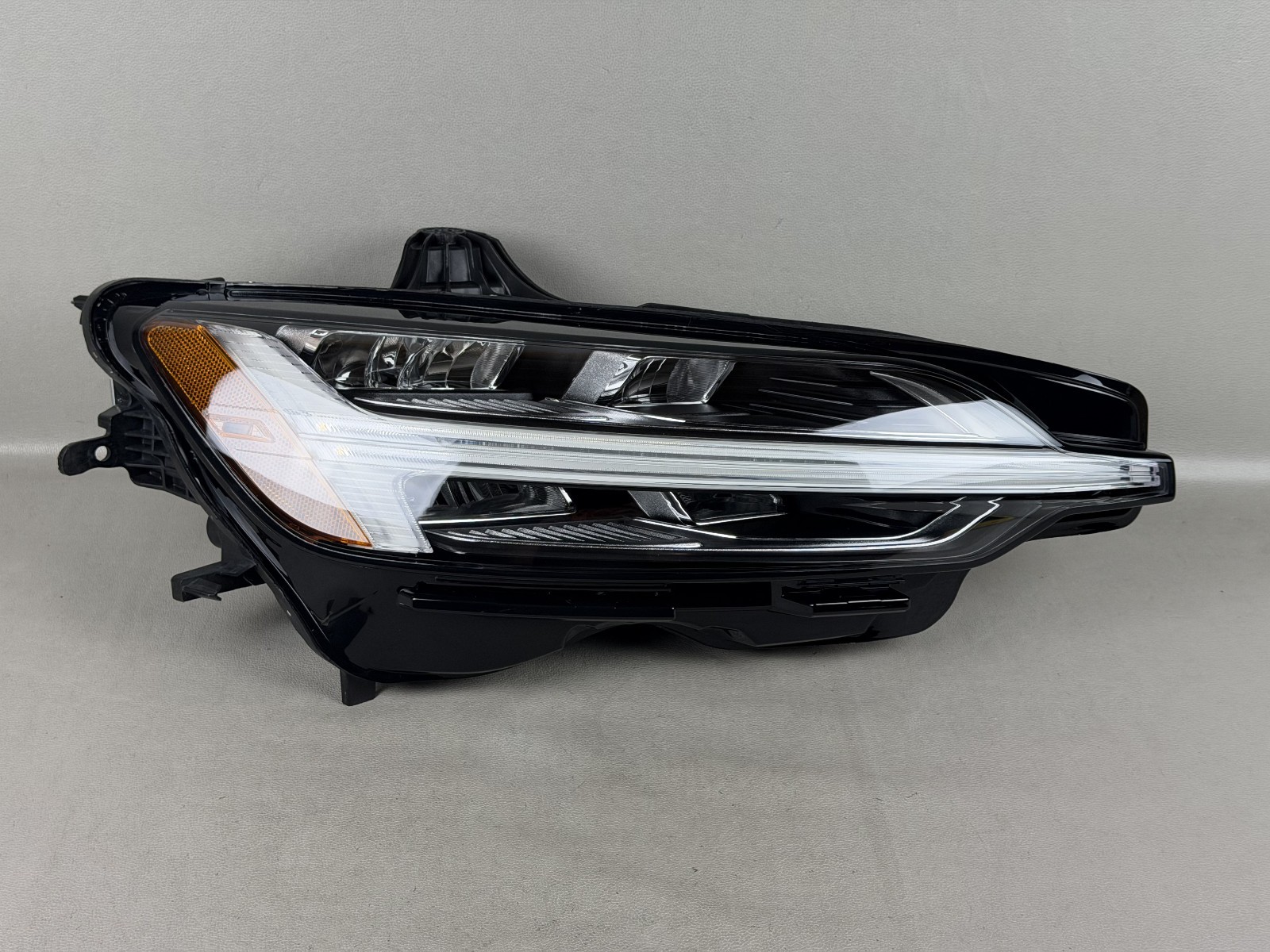2019-2023 Volvo S60 Right Passenger RH Side Chrome LED Headlight OEM