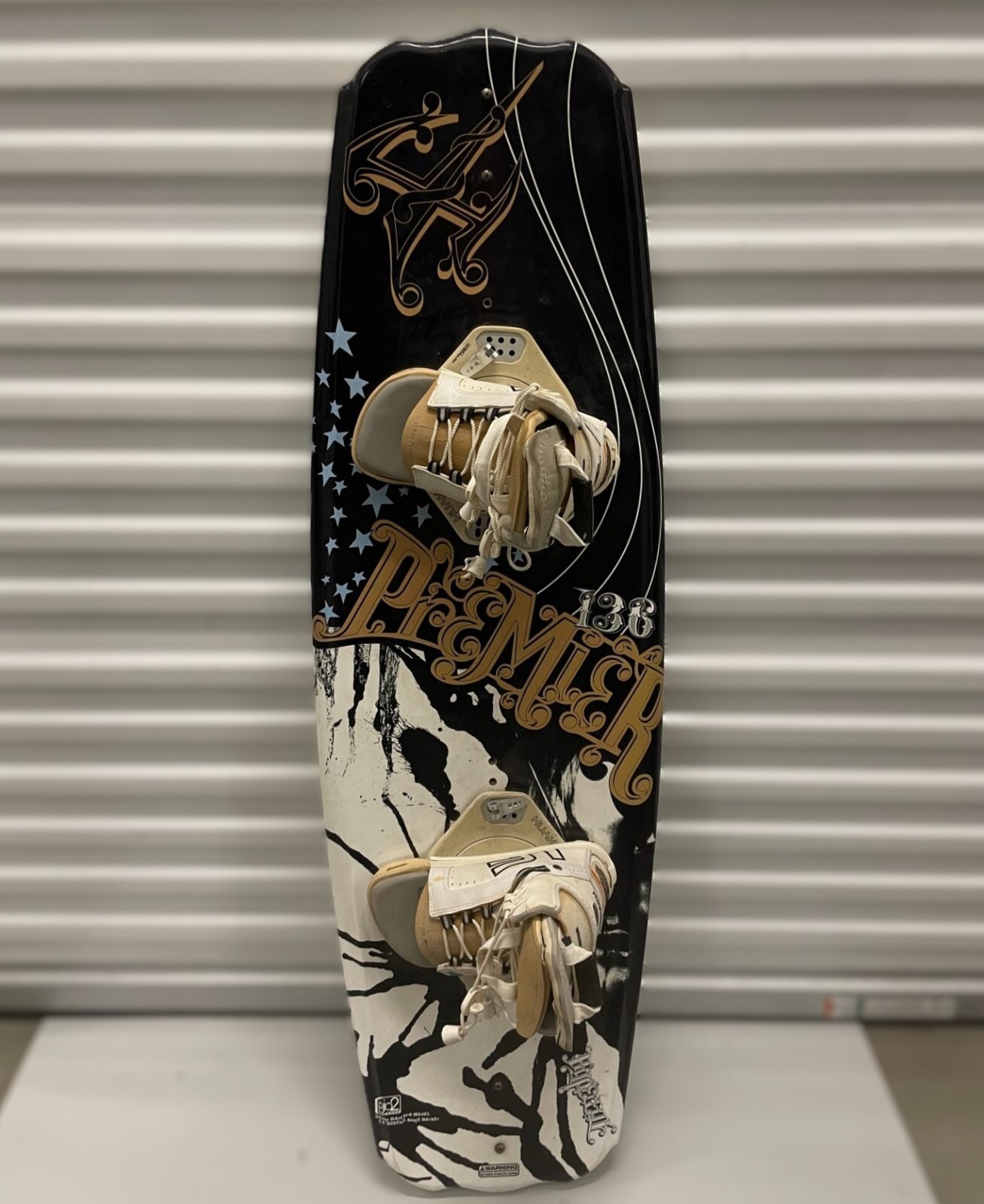 Hyperlite Premier 136 Wakeboard Danny Harf Pro Model w/ Liquid Force Sphynx