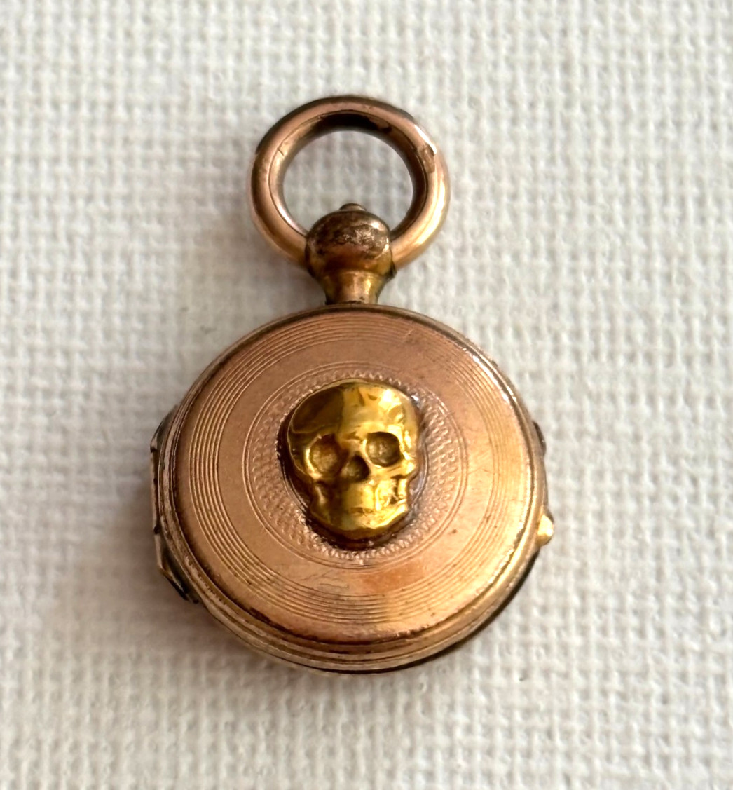 Antique Victorian Memento Mori 19th C Skull Gold Plated Snuff/Pill Box Pendant