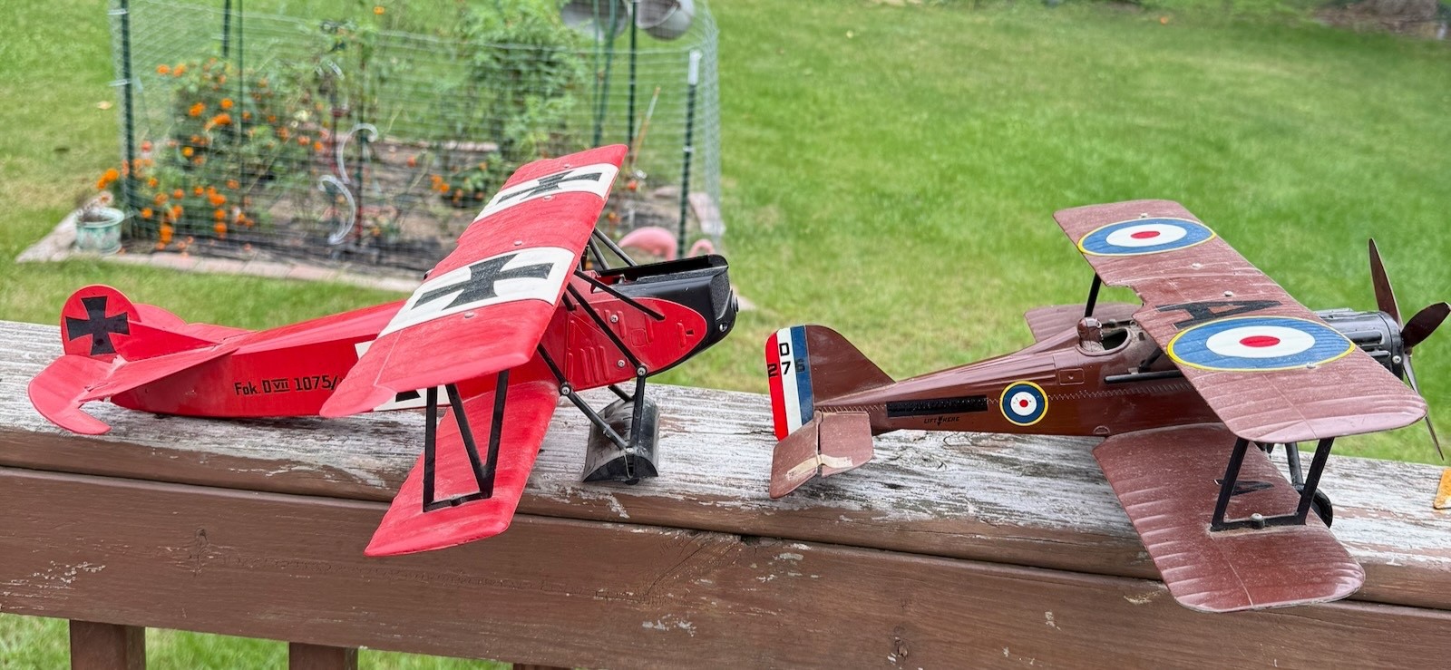 VTG 60s Plastic Sopwtih Camel Fokker Plastic Model Toy Airplane Lot AS IS 17.5