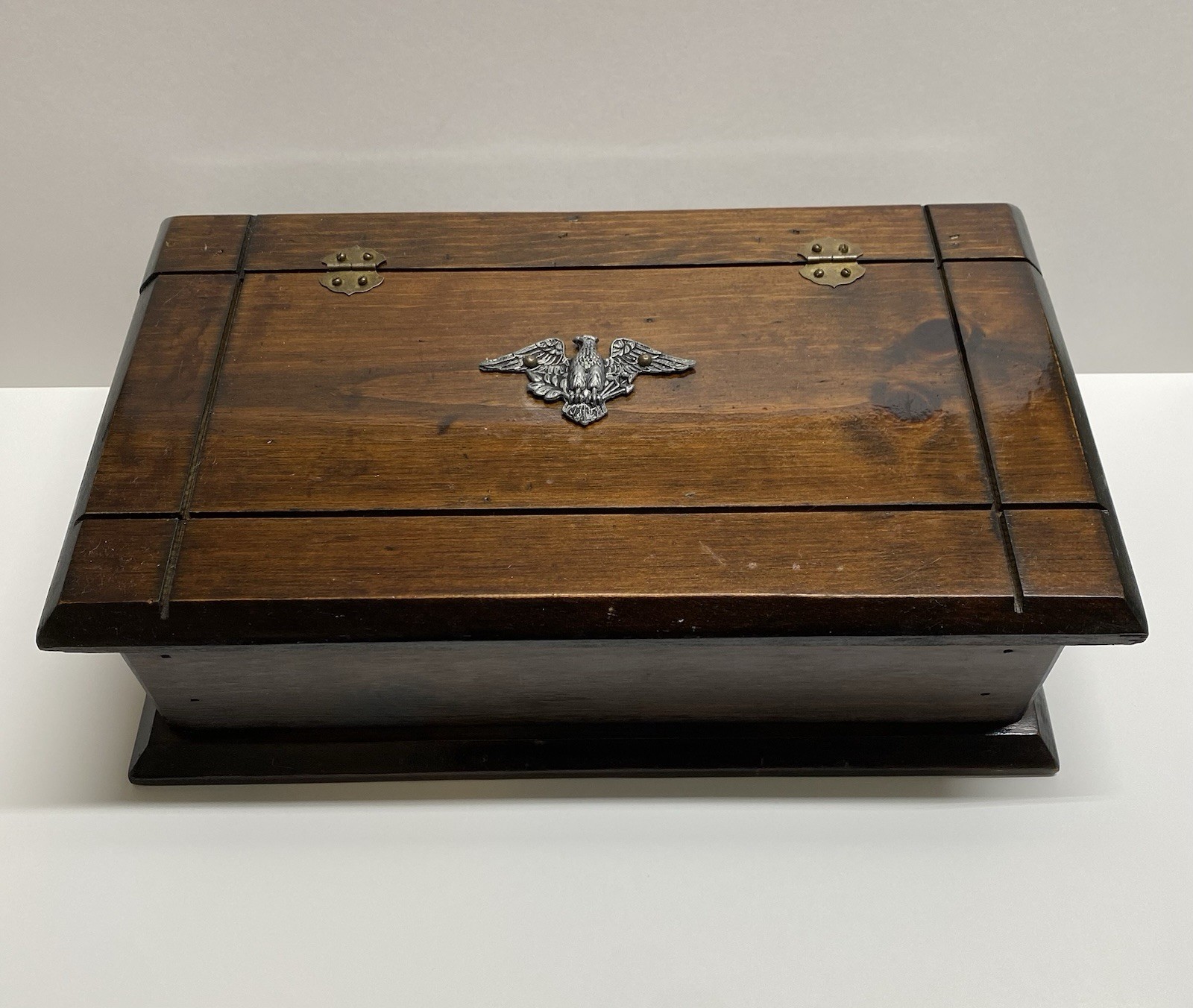 Vtg 70’s Early American Style Slant Keepsake Box W/ Eagle 🦅
