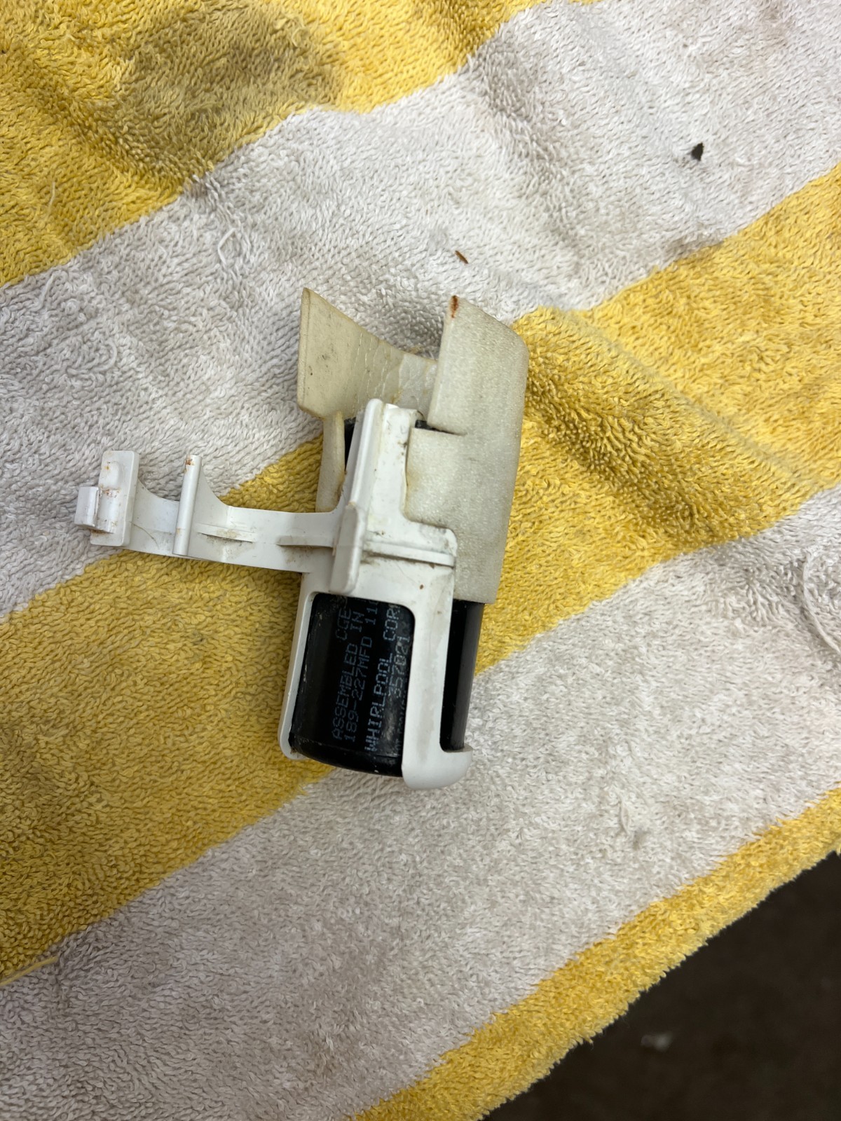 8572717 Whirlpool Washer Motor Start Capacitor WP8572717 8572717 Whirlpool Washer Motor Start Capacitor WP8572717
