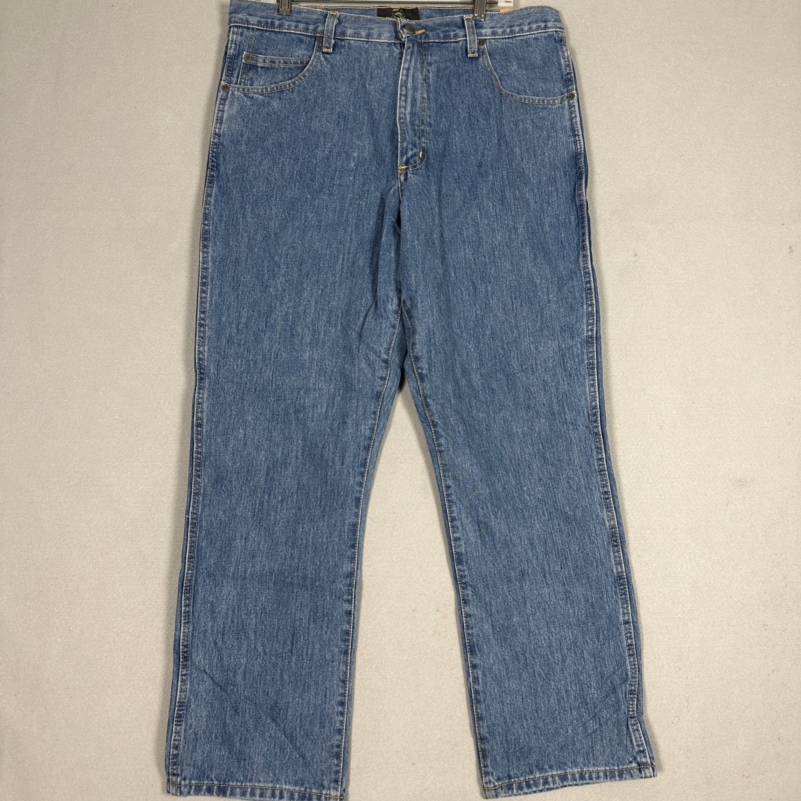 NEW Redhead Jeans Mens 35X30 Classic Medium Wash Straight Leg Denim 5 Pockets