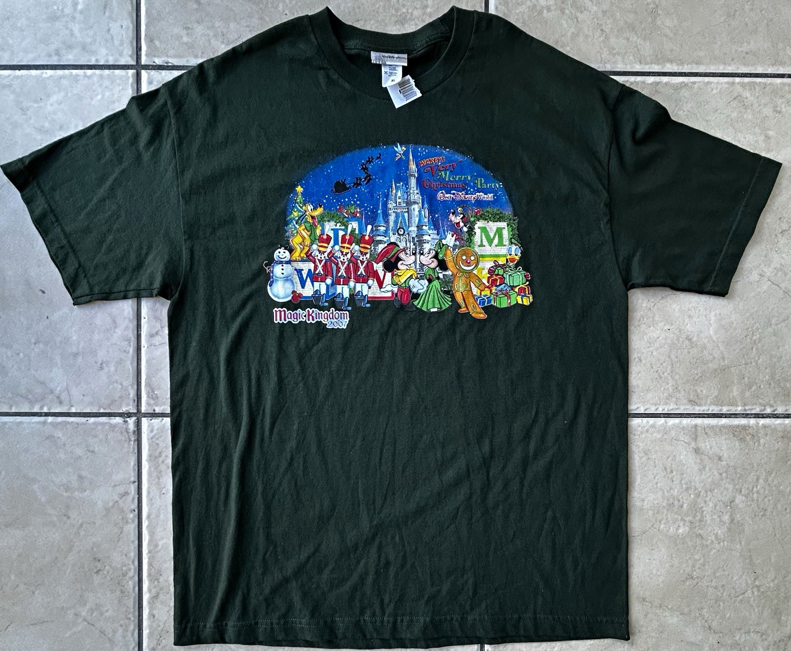NWT Vtg 2007 Disney Mickeys Very Merry Christmas Party Shirt XL Magic Kingdom