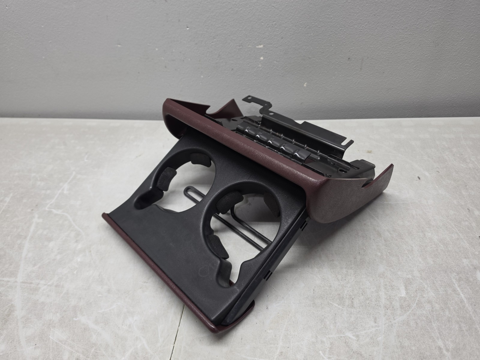 1988-1994 Chevy Silverado Lower Dash Pull Out Cup Holder 88-94 GMC Sierra TED