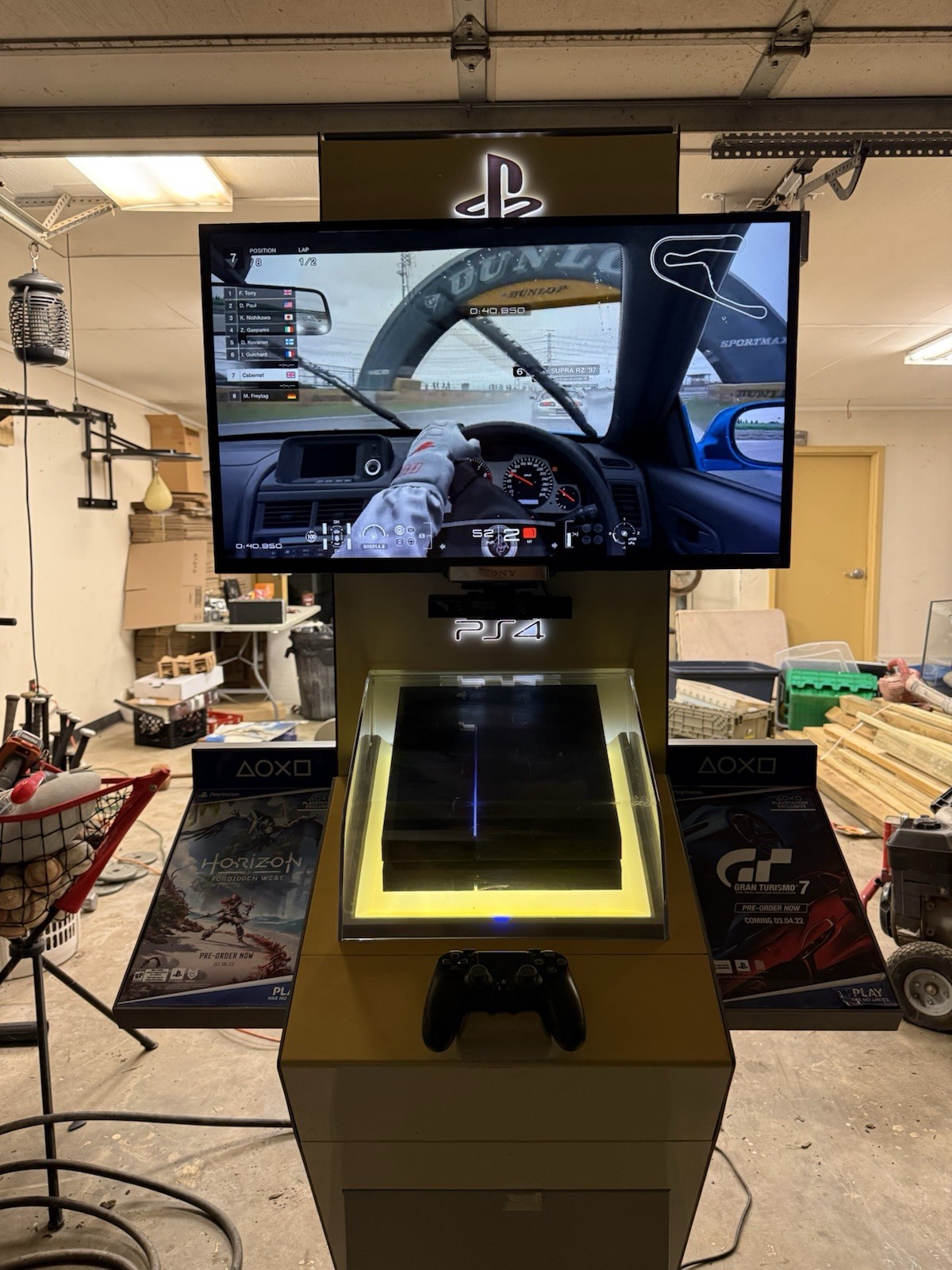 PlayStation 4 GameStop Kiosk PS4 Demo Kiosk Complete System Works With Key