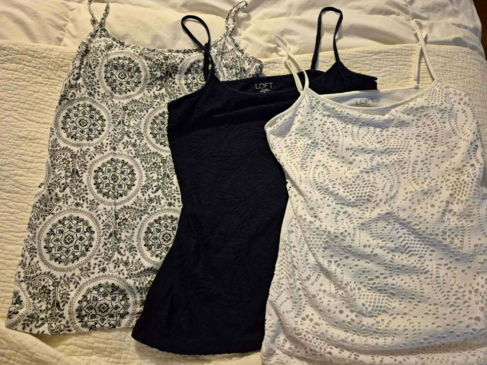 LOFT Women’s Camisole Tank Lot 4 Size M Multicolor Geometric Lace Spaghetti