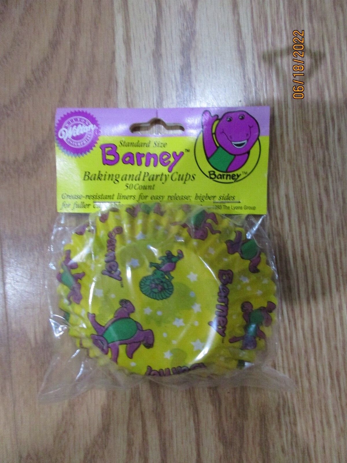 Barney Standard Size Cupcake Baking Party Cups 50ct 2 \ Barney Standard Size Cupcake Baking Party Cups 50ct 2 \