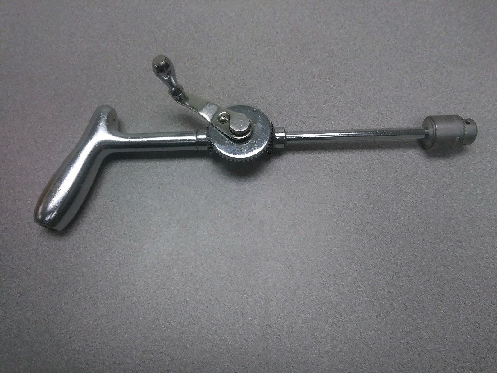 RICHARDS 11-0300 VINTAGE MANUAL STAINLESS BONE DRILL