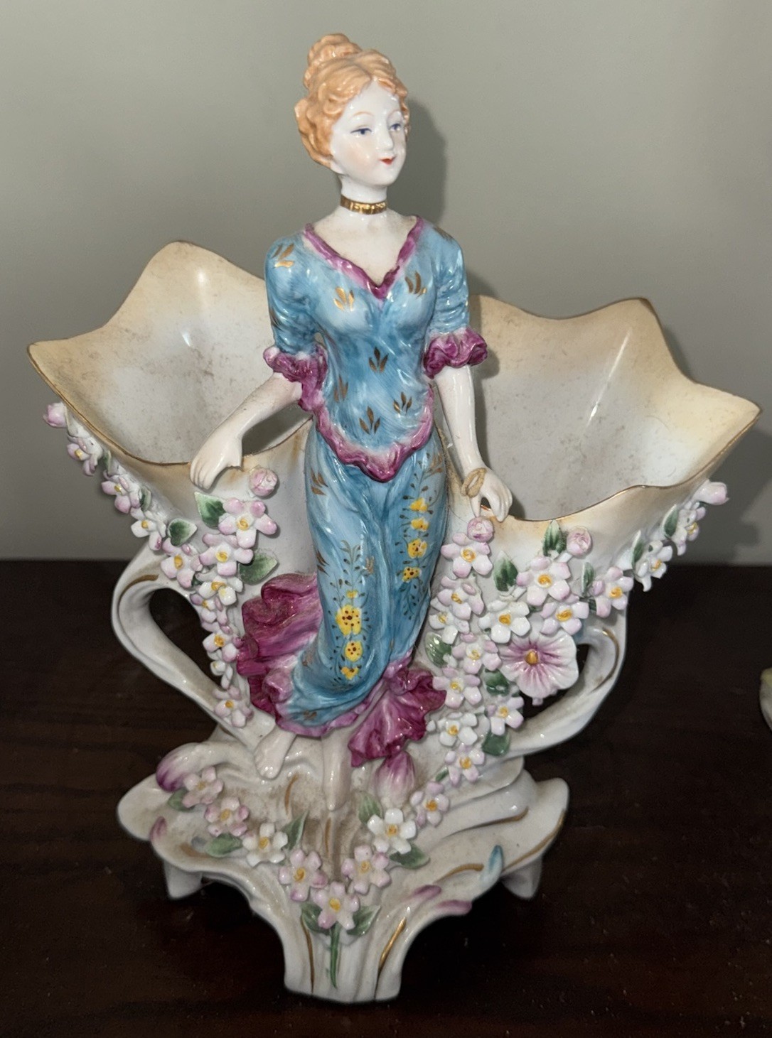 Richard Klemm antique German porcelain Dresden figure vase girl