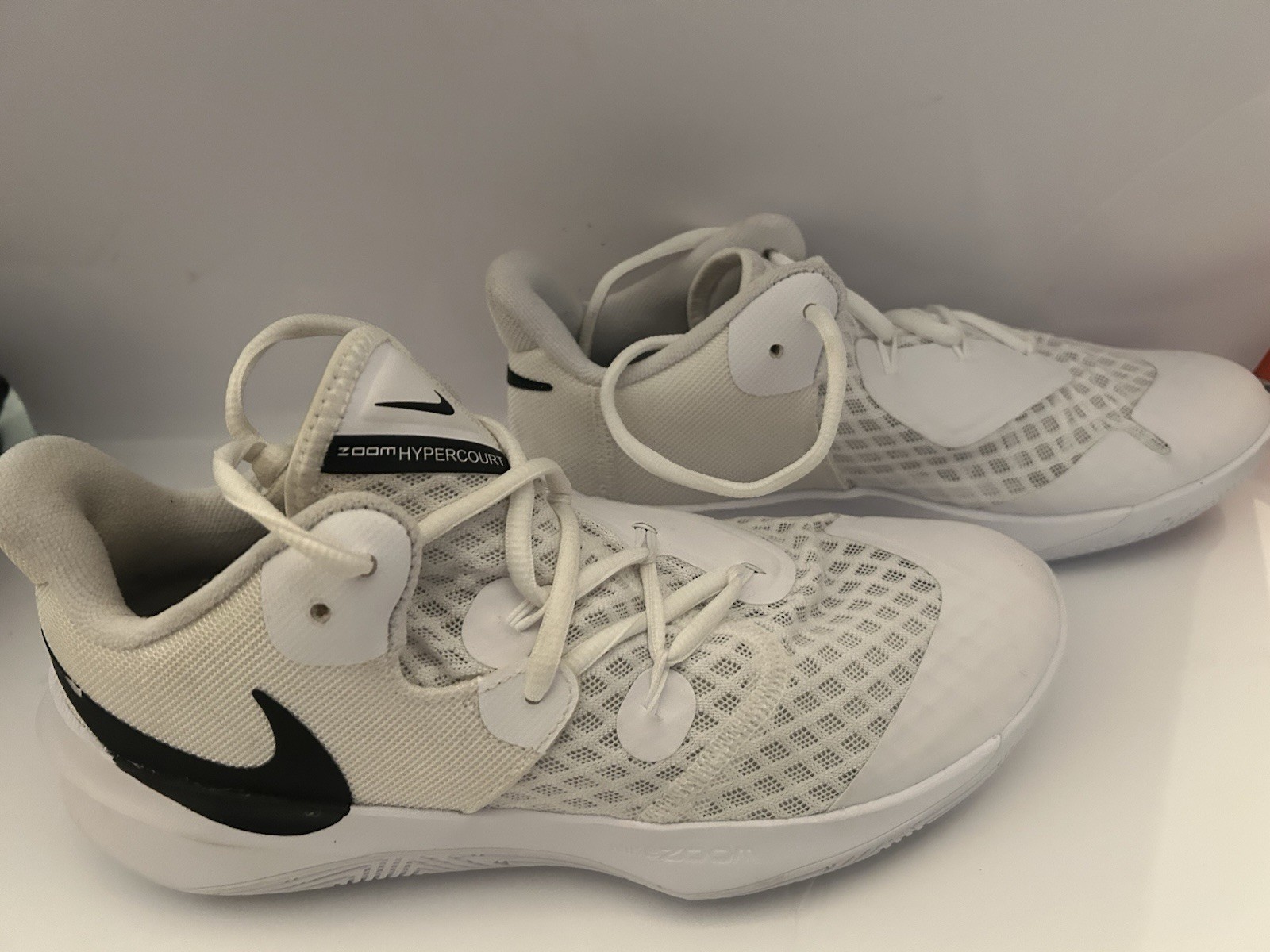 Nike 6.5 Womens Zoom Hyperspeed White Volleyball Athletic Court Shoes