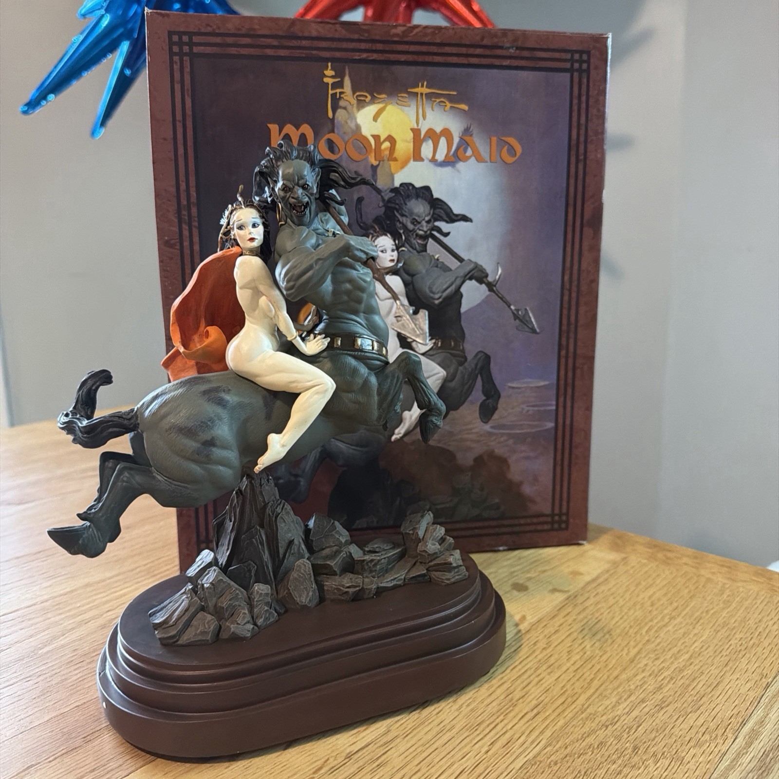 ReelArt Studios Frazetta Moon Maid Statue MIB ReelArt Studios Frazetta Moon Maid Statue MIB