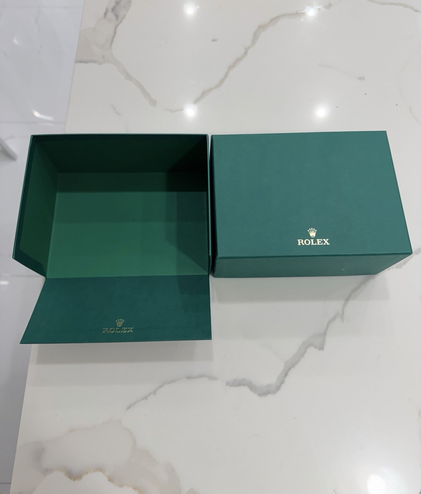 Authentic NEW STYLE ROLEX Outer  Watch Box Medium Size 53491.04 Oyster M ECO