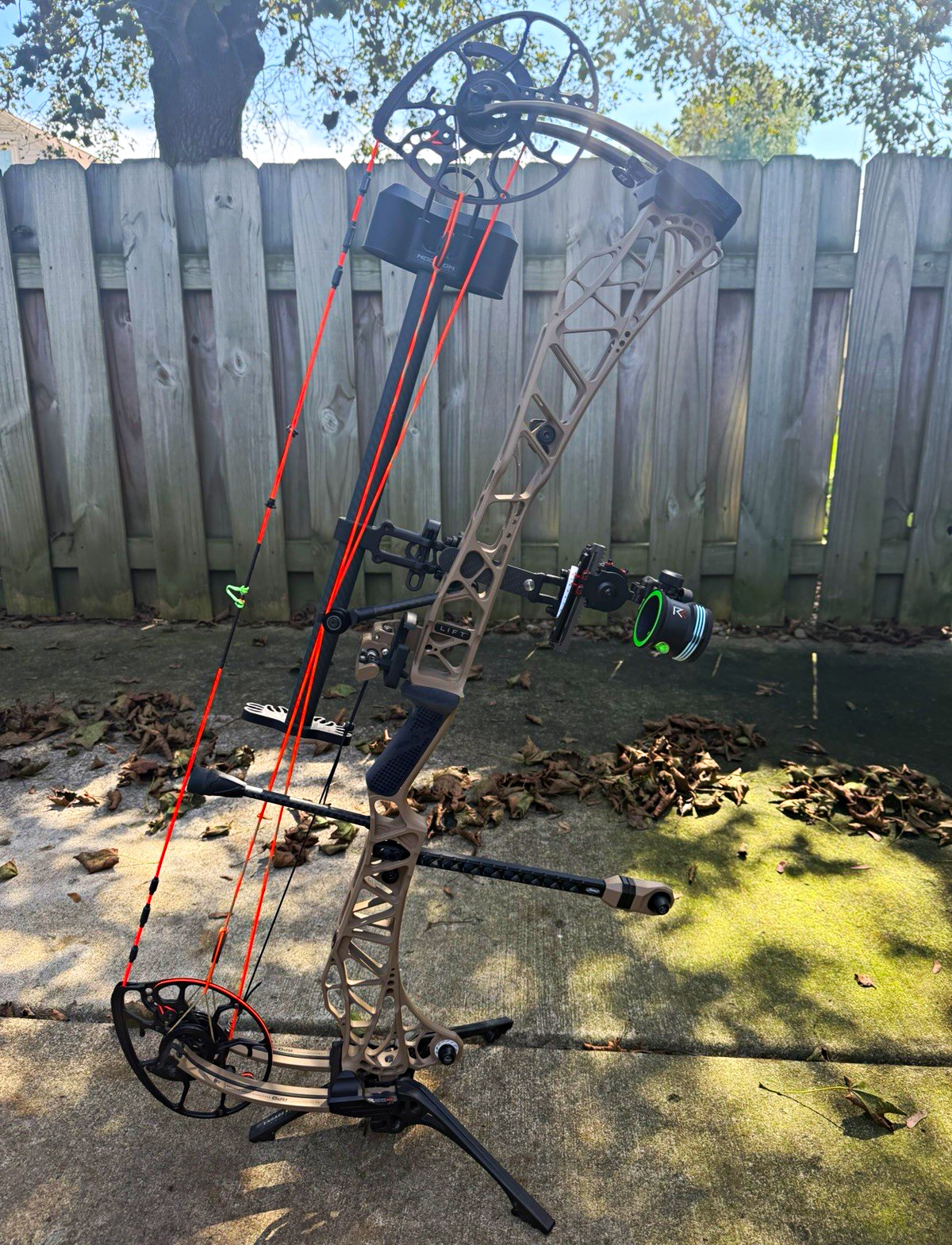 Mathew’s Lift 33 ***LEFT HANDED*** loaded Mathew’s Lift 33 ***LEFT HANDED*** loaded