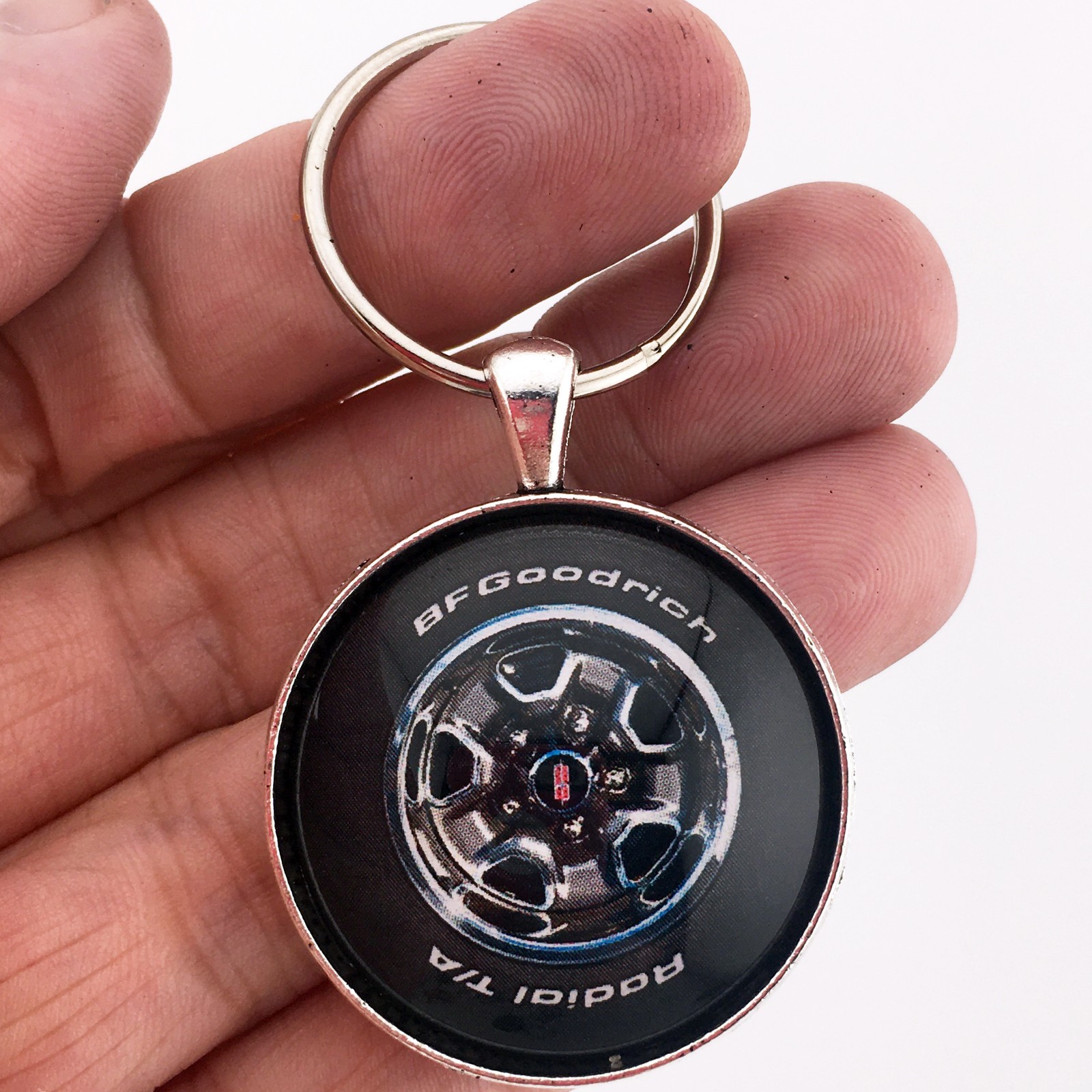 Vintage GM Olds Oldsmobile Cutlass Supreme Rally Wheel Keychain Reproduction