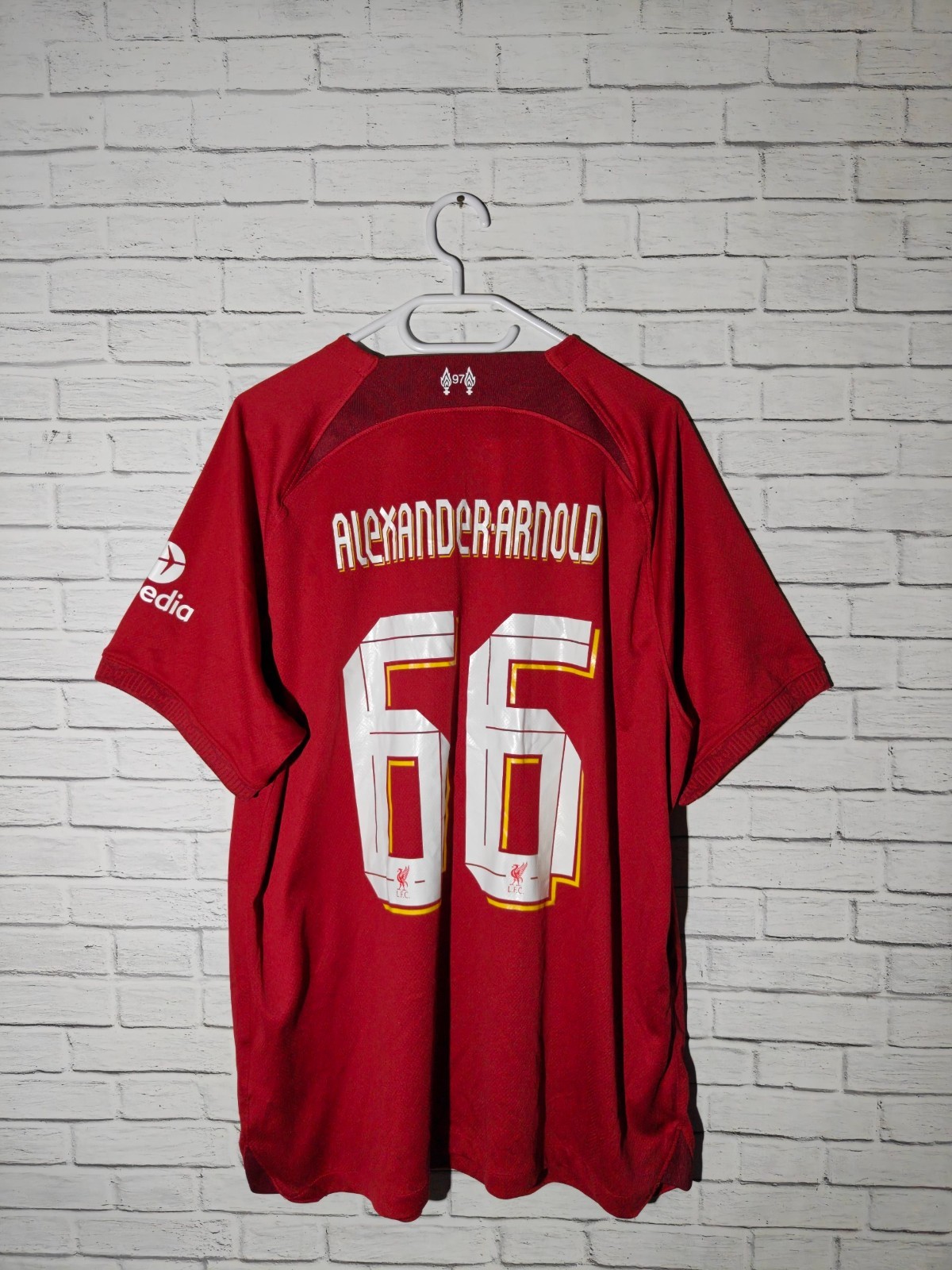 Liverpool Home Football Shirt Jersey 2022 2023 Nike Trent Alexander-Arnold 66 XL Liverpool Home Football Shirt Jersey 2022 2023 Nike Trent Alexander-Arnold 66 XL