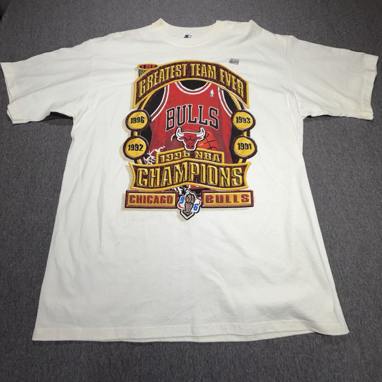  Starter Chicago Bulls 1996 NBA Champions Greatest Team Ever White T Shirt XL 